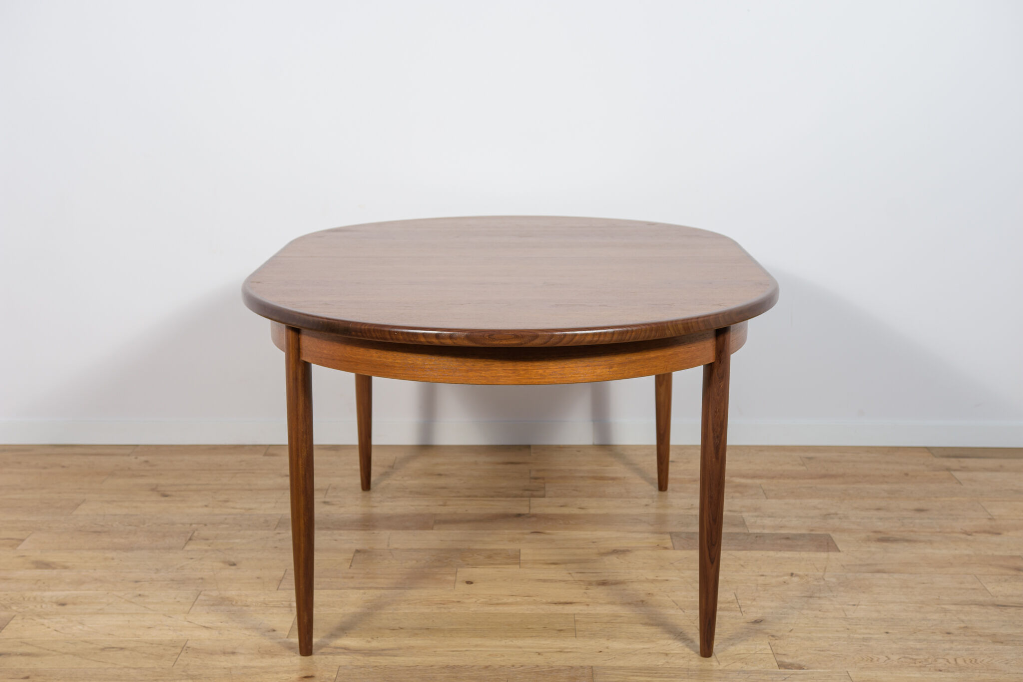 Mid-Century Modern Teak Oval Dining Table from G-Plan, United Kingdom, 1960s