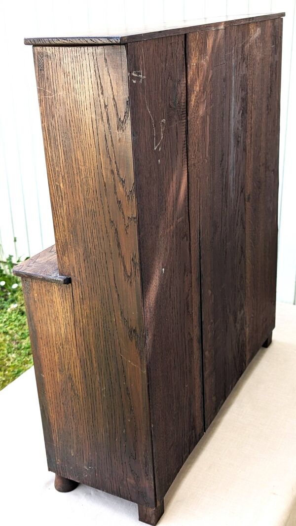 Ancien Buffet Vaisselier pour Enfants, en Chêne 4 vantaux, 2 vitrés