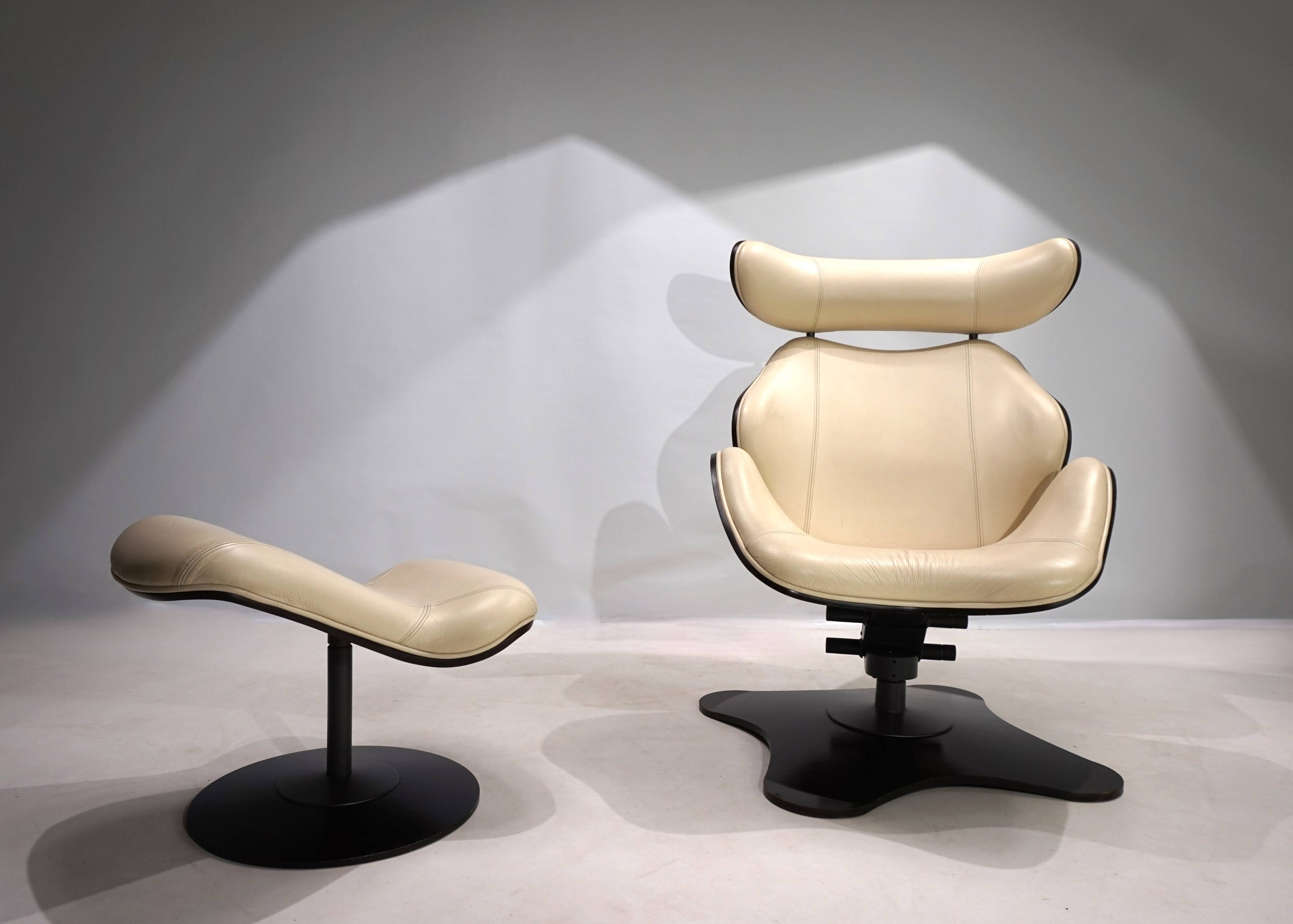 Stokke Varier Tok leather armchair with ottoman by Toshiyuki Kita, 1990
