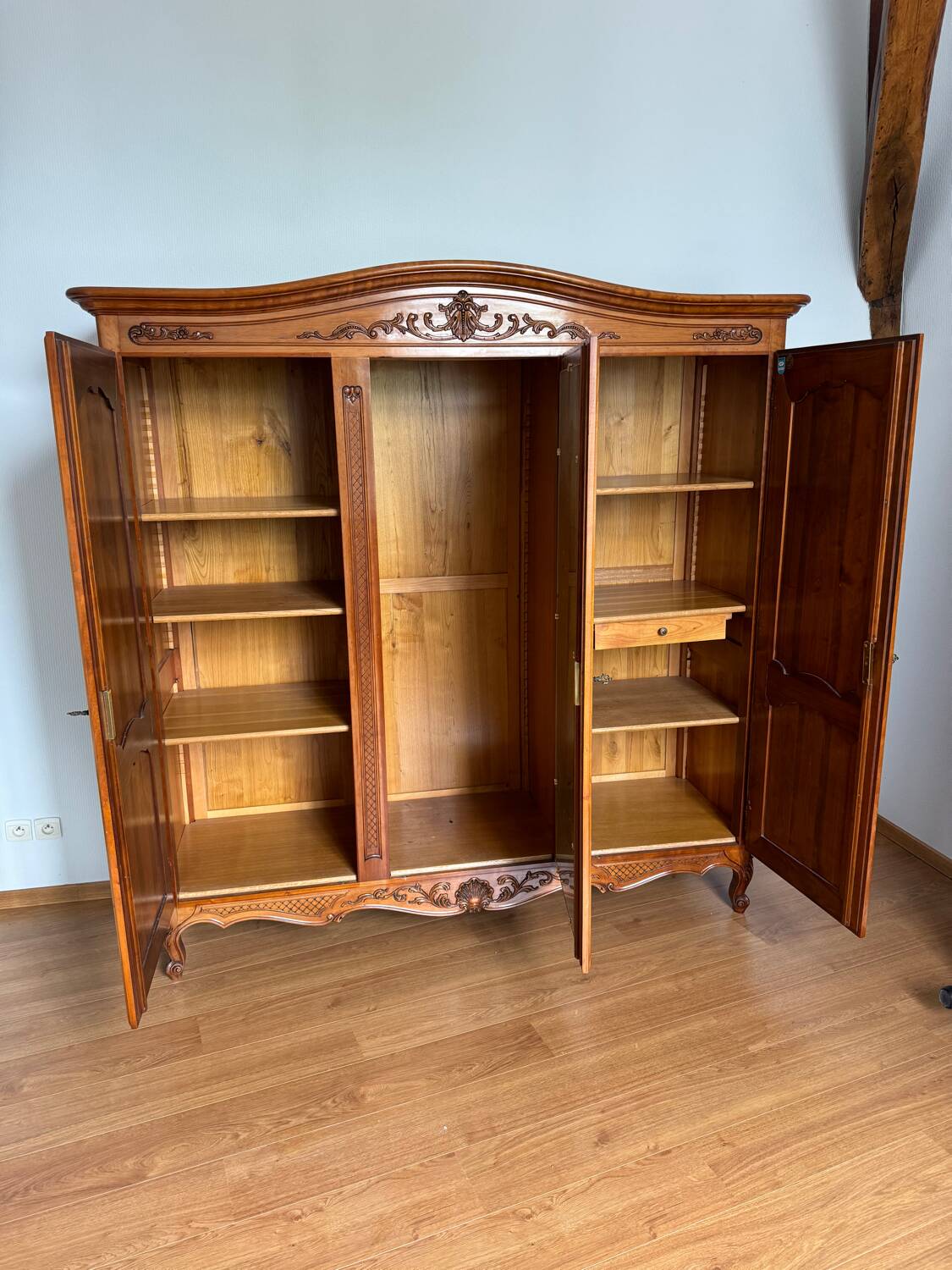 Three-door wardrobe in Regency style