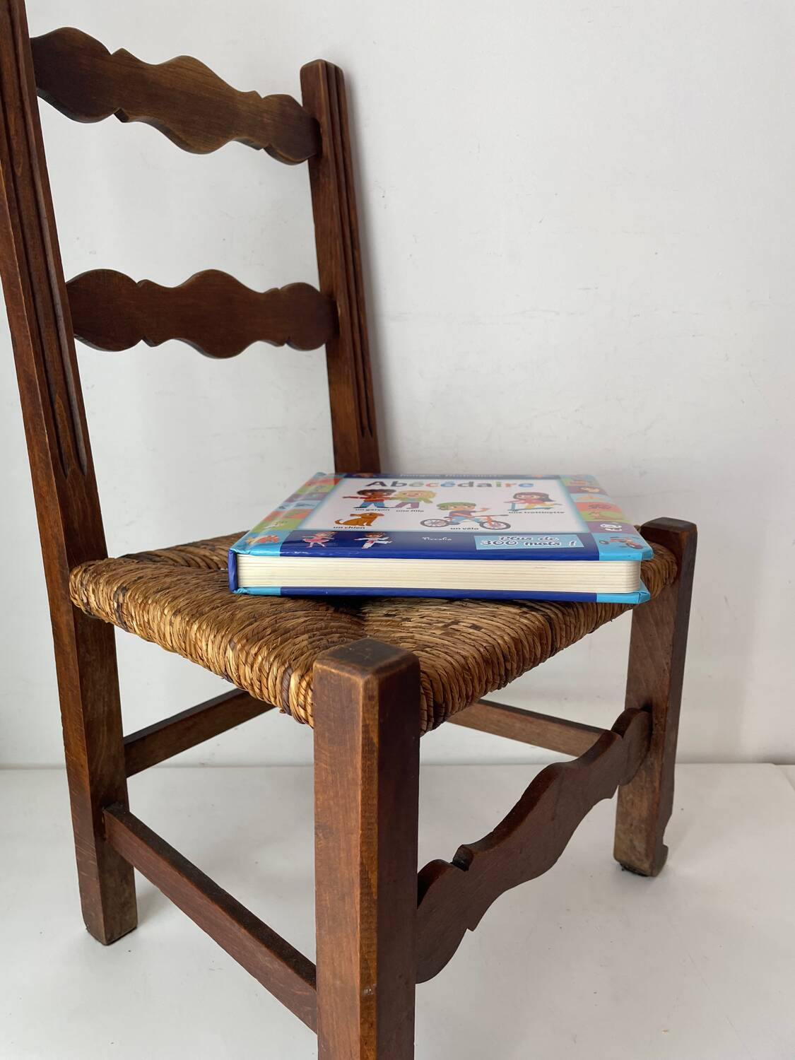 Wood and straw children's chair