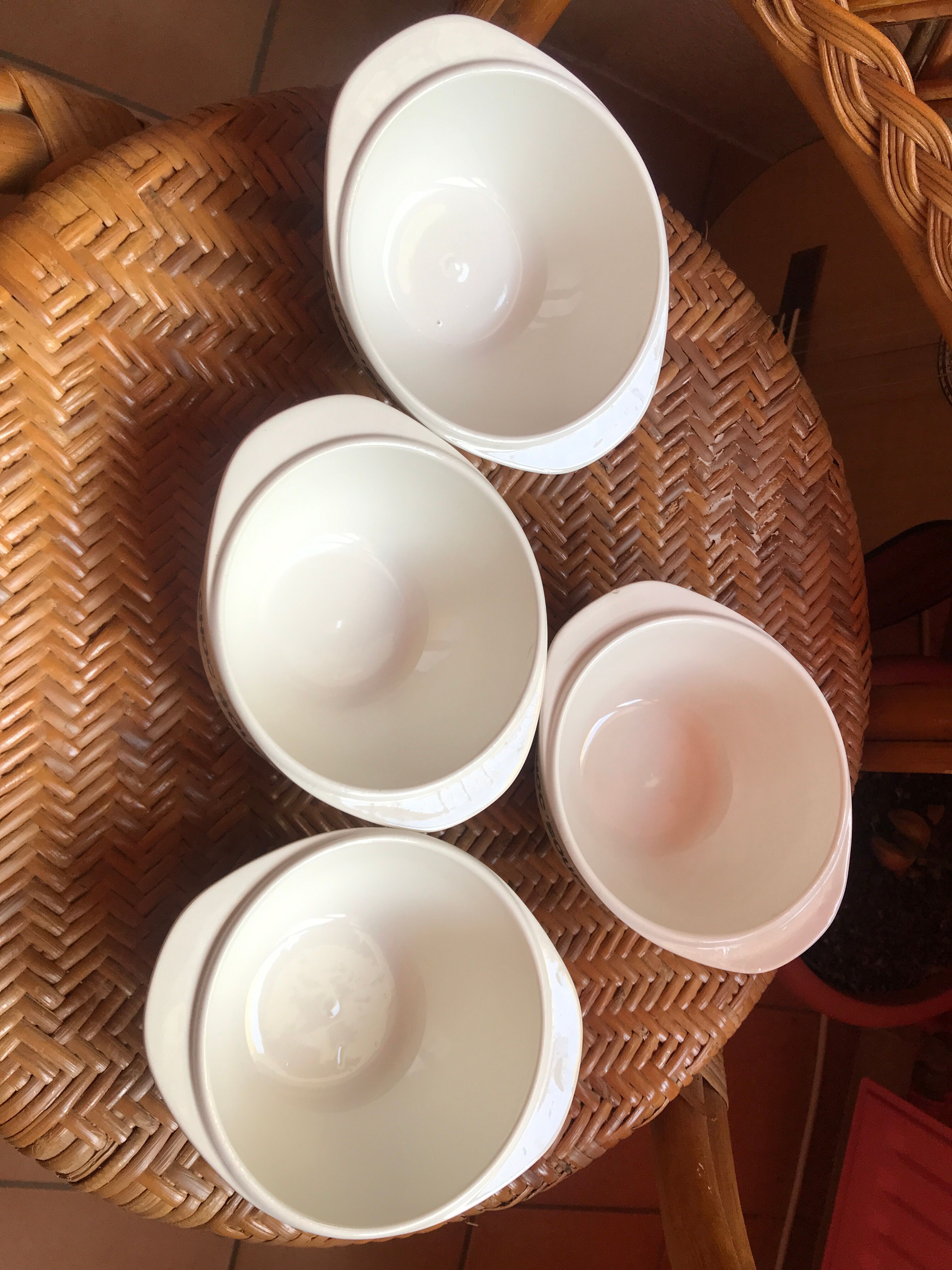 Vintage bowls choc'soup