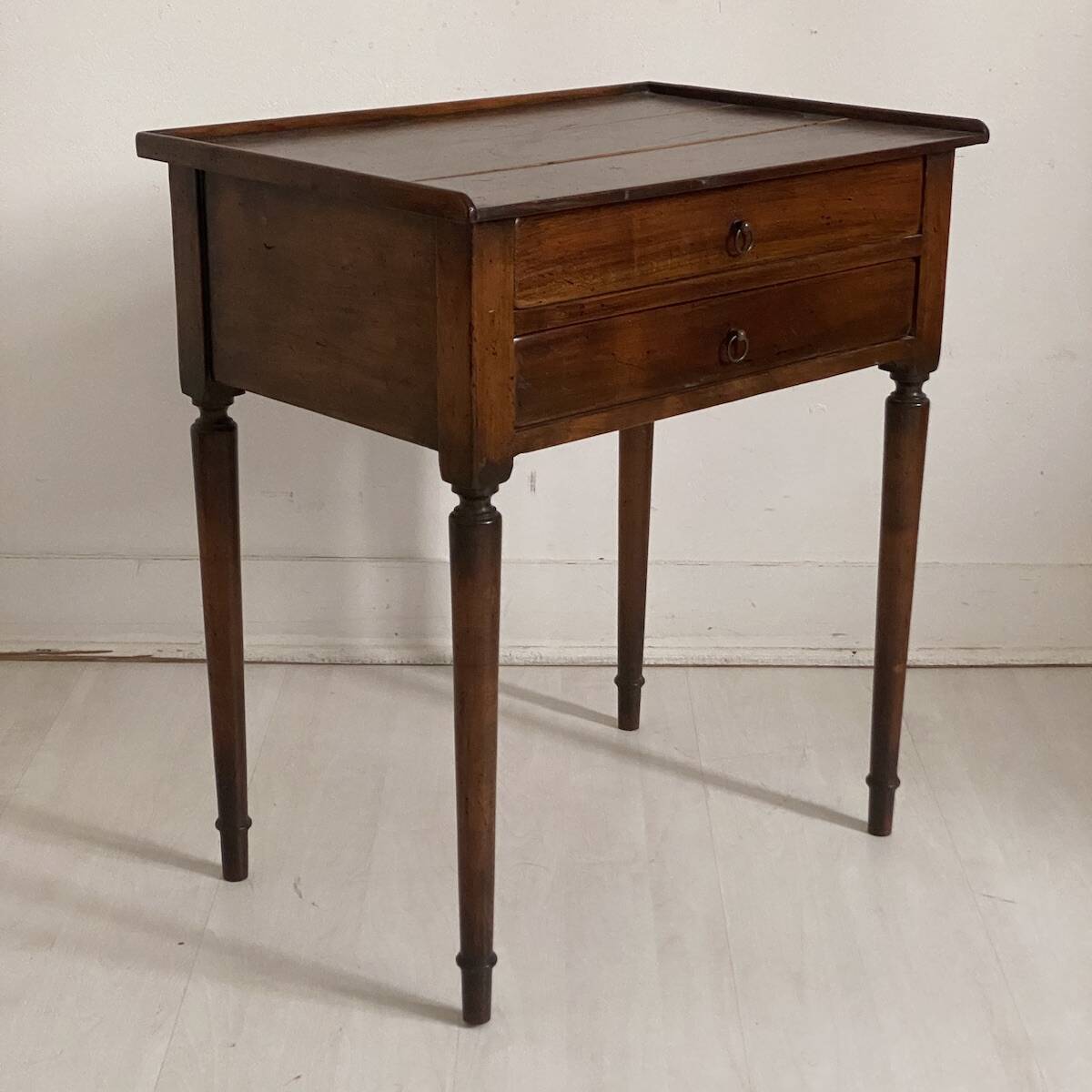 Small side table from the 19th century.