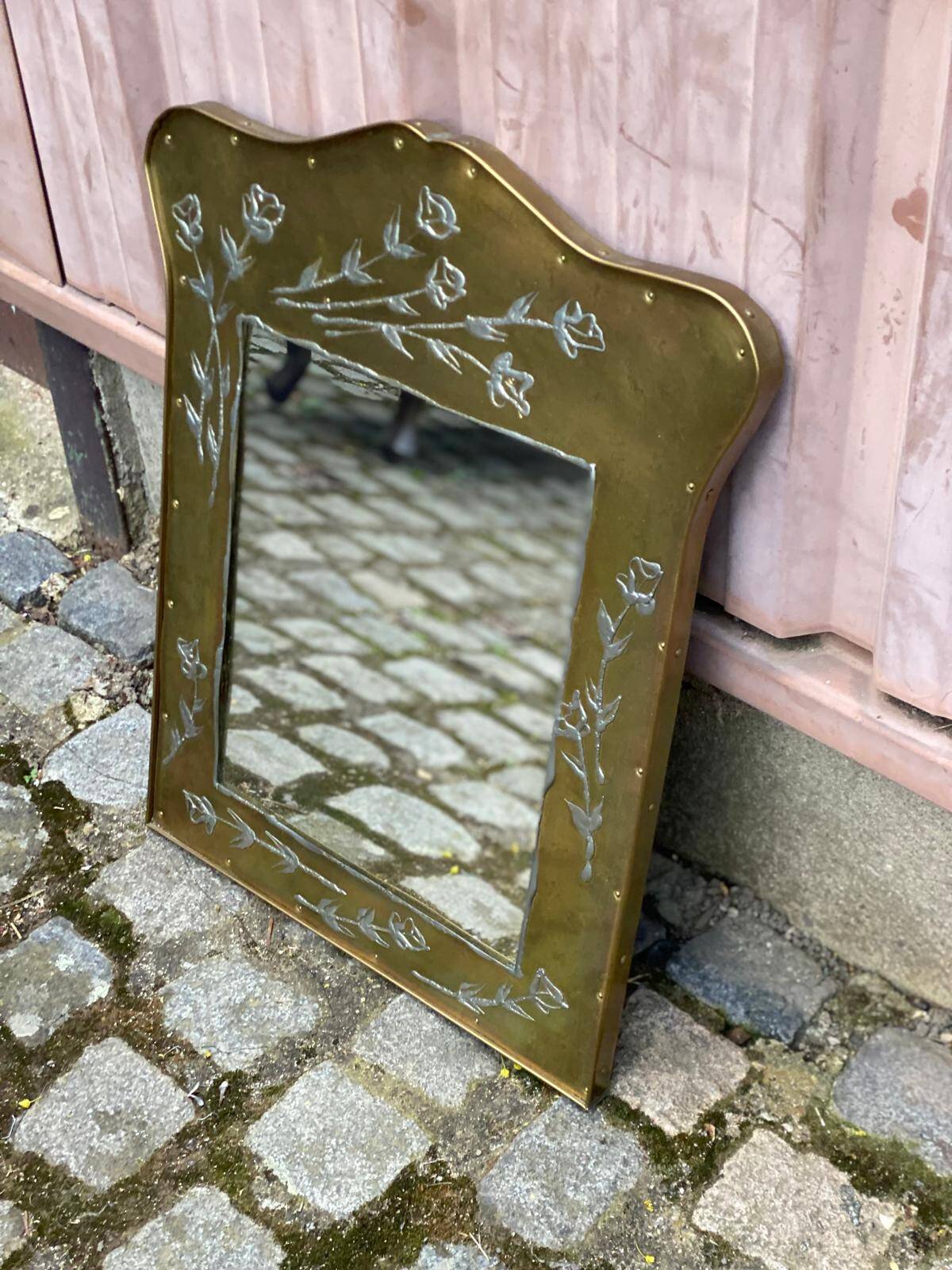 Chinese mirror in gilded brass inspired by Jean Goardère.