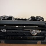 Underwood black notebook typewriter