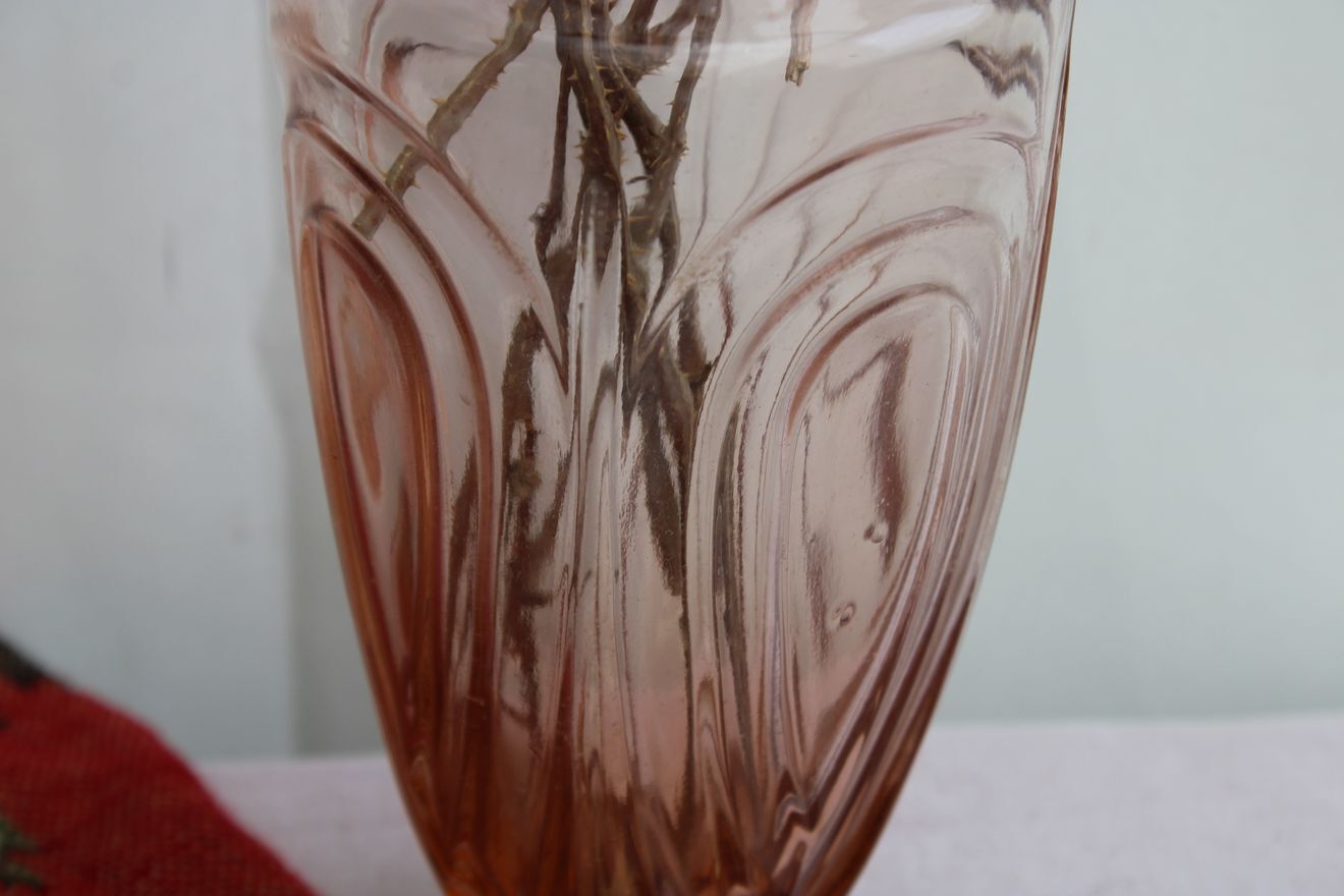 Glass vase