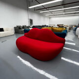 Iconic Canapé "Bocca" – Marilyn Monroe Inspiration – Red Velvet P