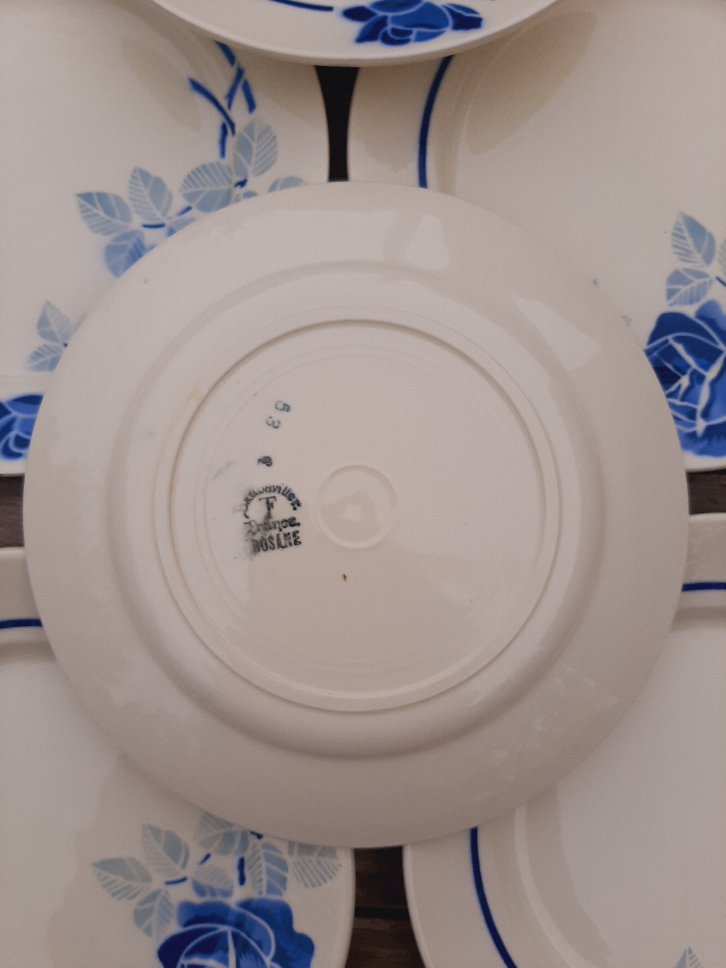 8 blue flower plates Badonviller Rosane