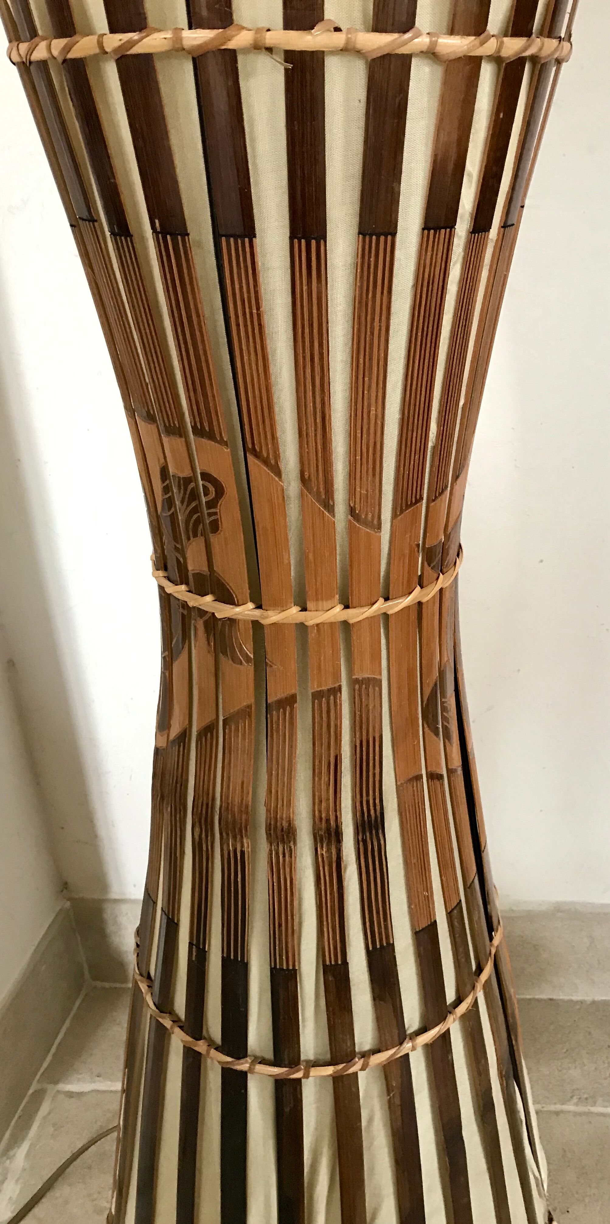 Lampadaire vintage bambou et rotin