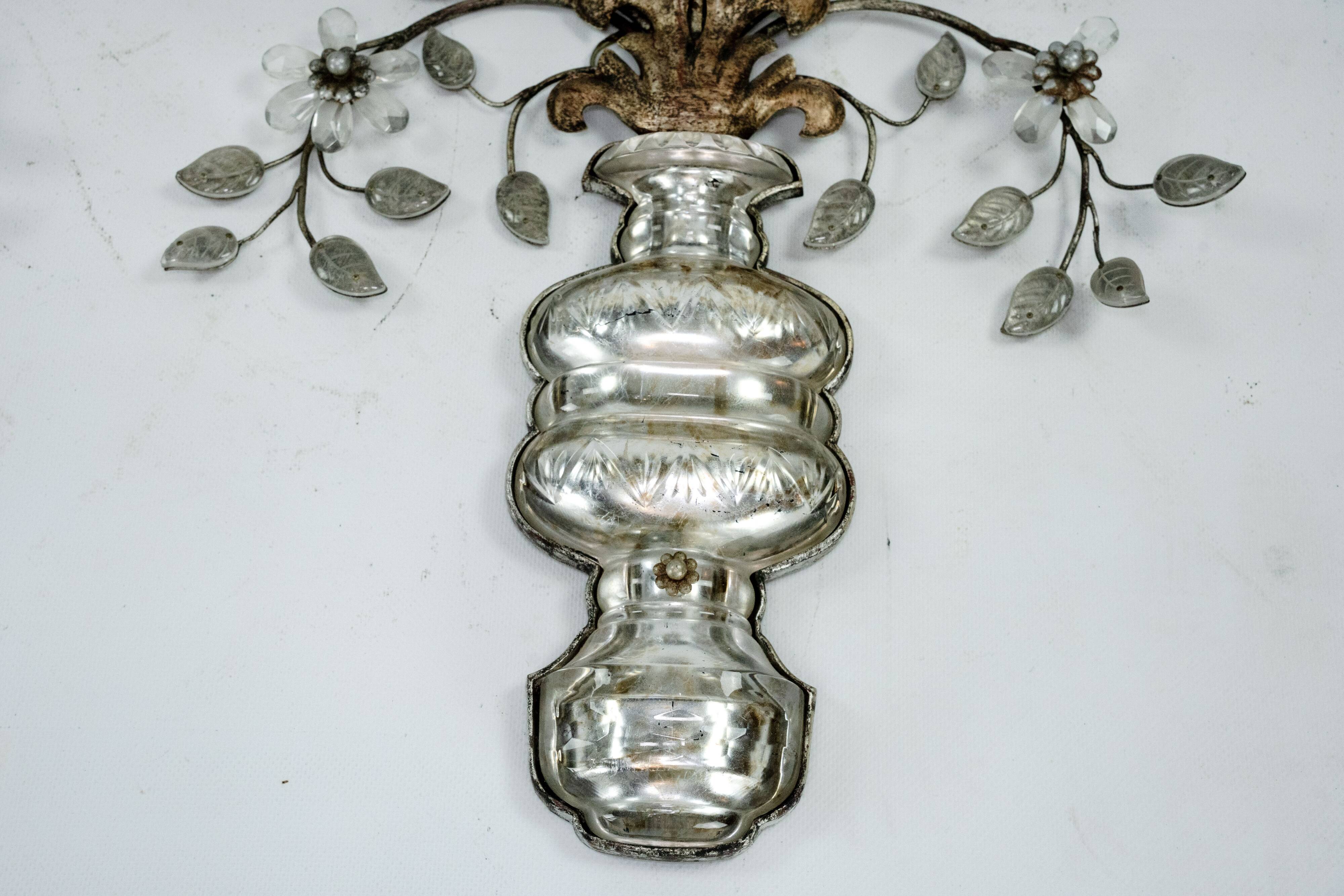 Paire de appliques en cristal et bronze Maison Bagues, années 1960.
