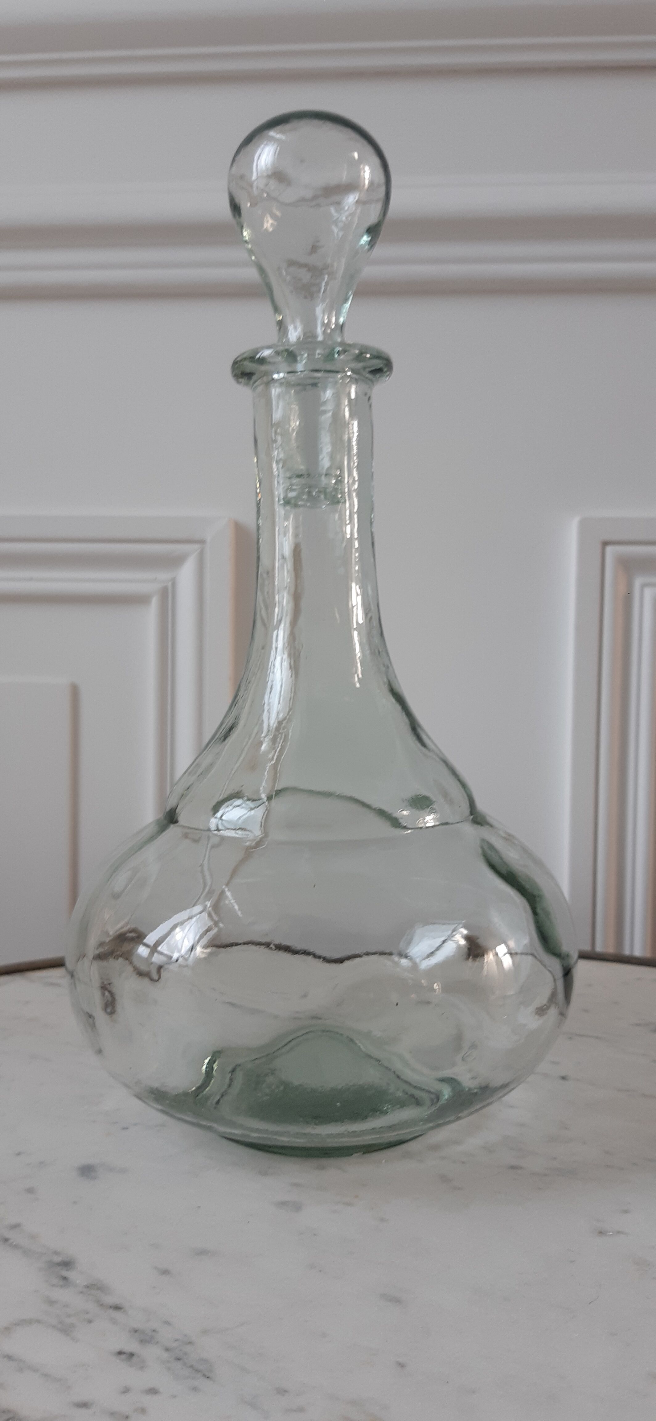 Carafe ancienne en verre soufflé début XXème