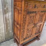 Buffet de style renaissance espagnole