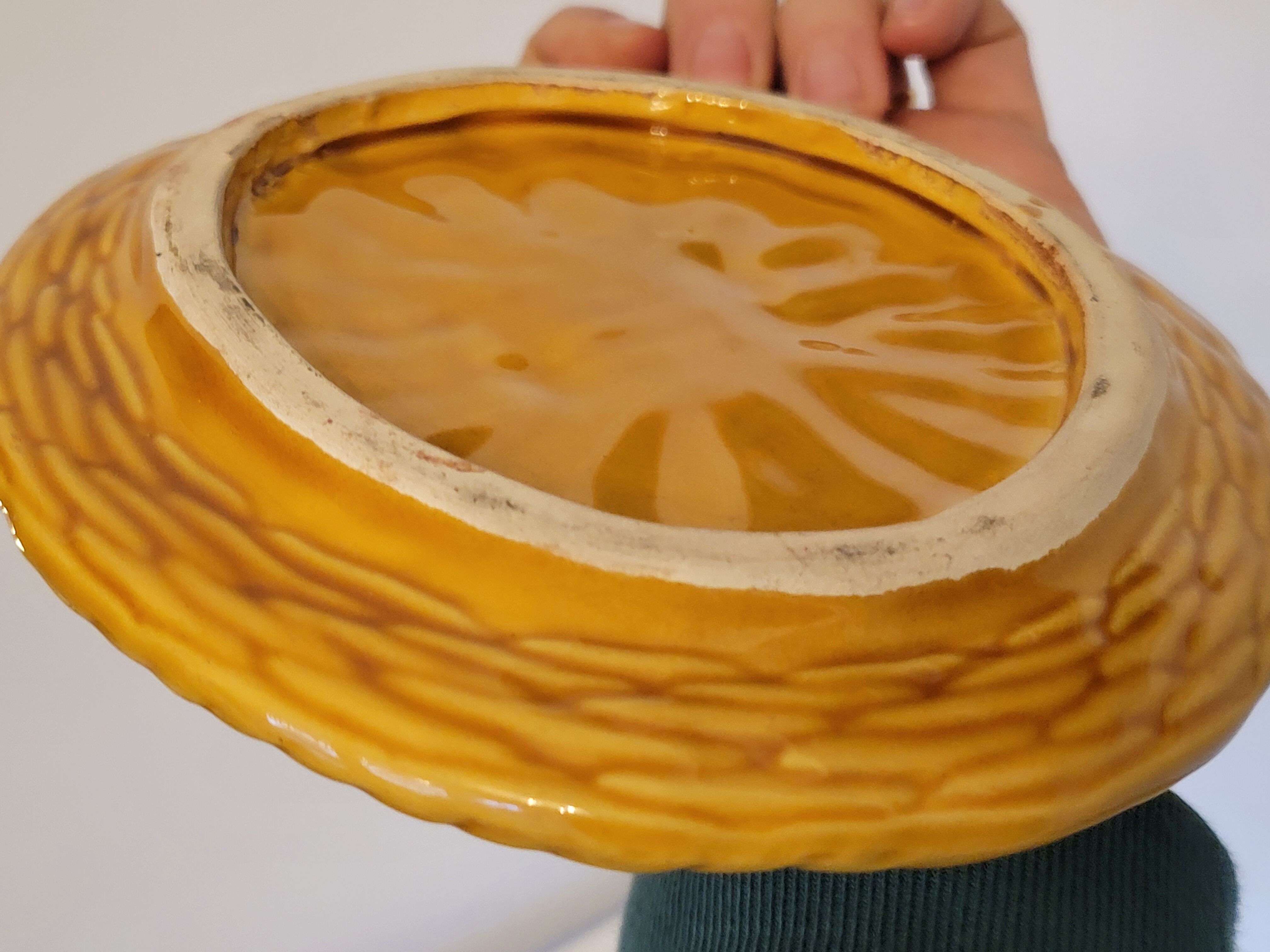 Servant cup or braided ceramic decoration bottle underwear