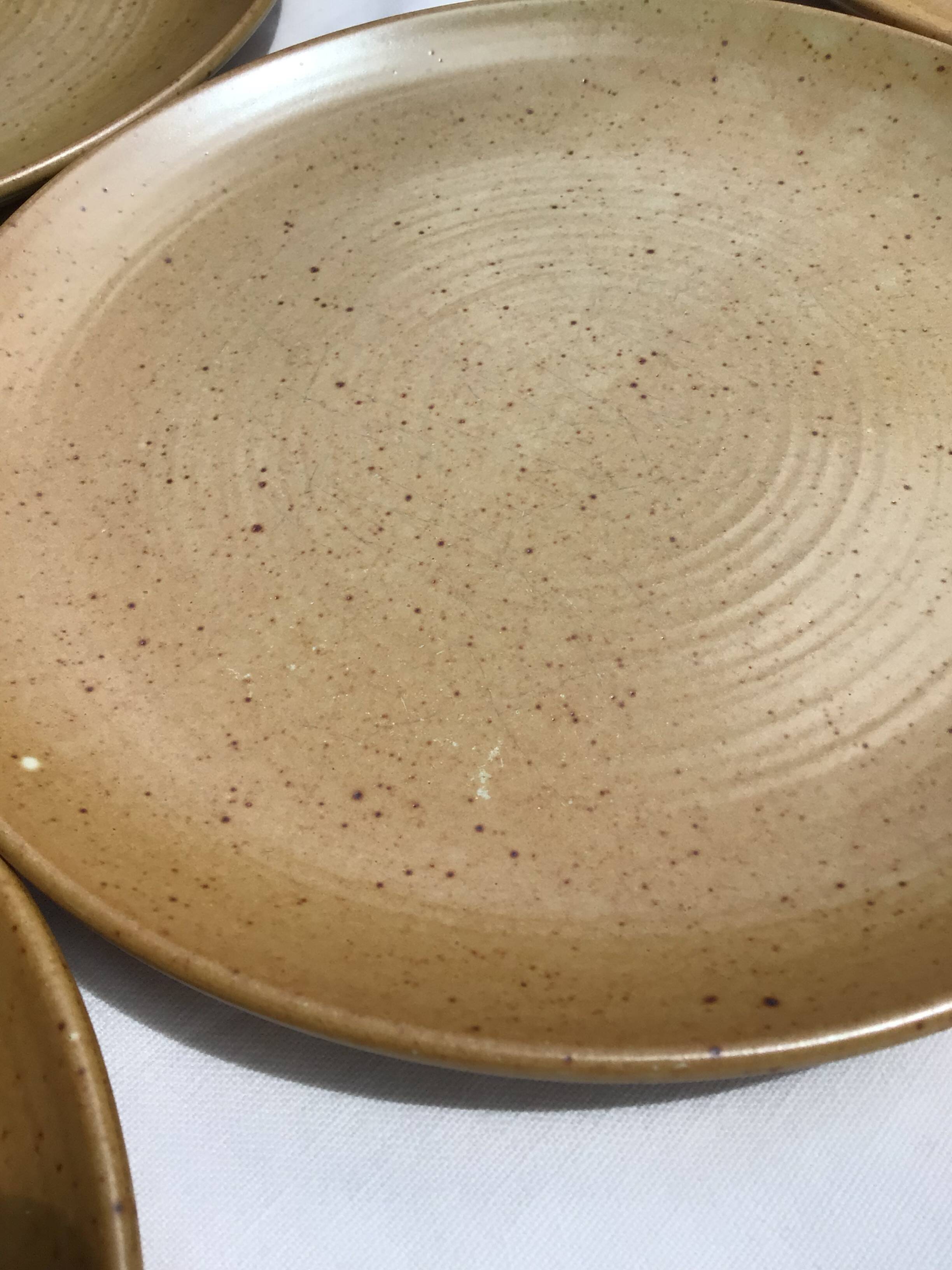10 Village speckled blond stoneware dessert plates