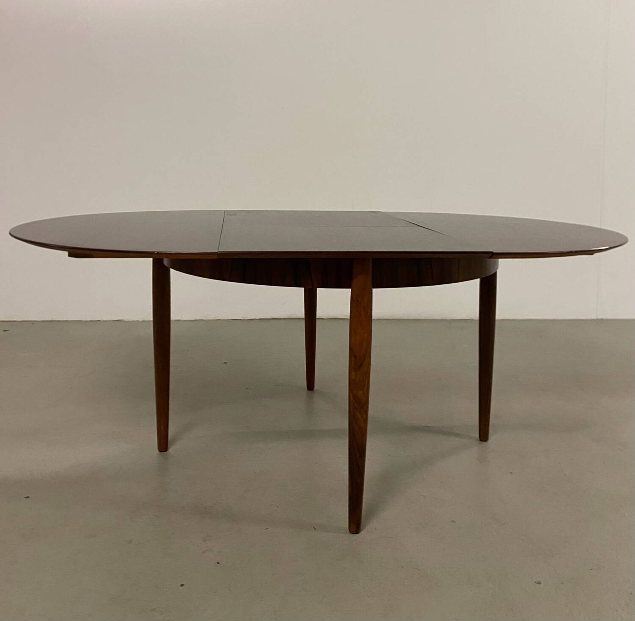 1960s MidCentury Round Extendable Rosewood Dining Table