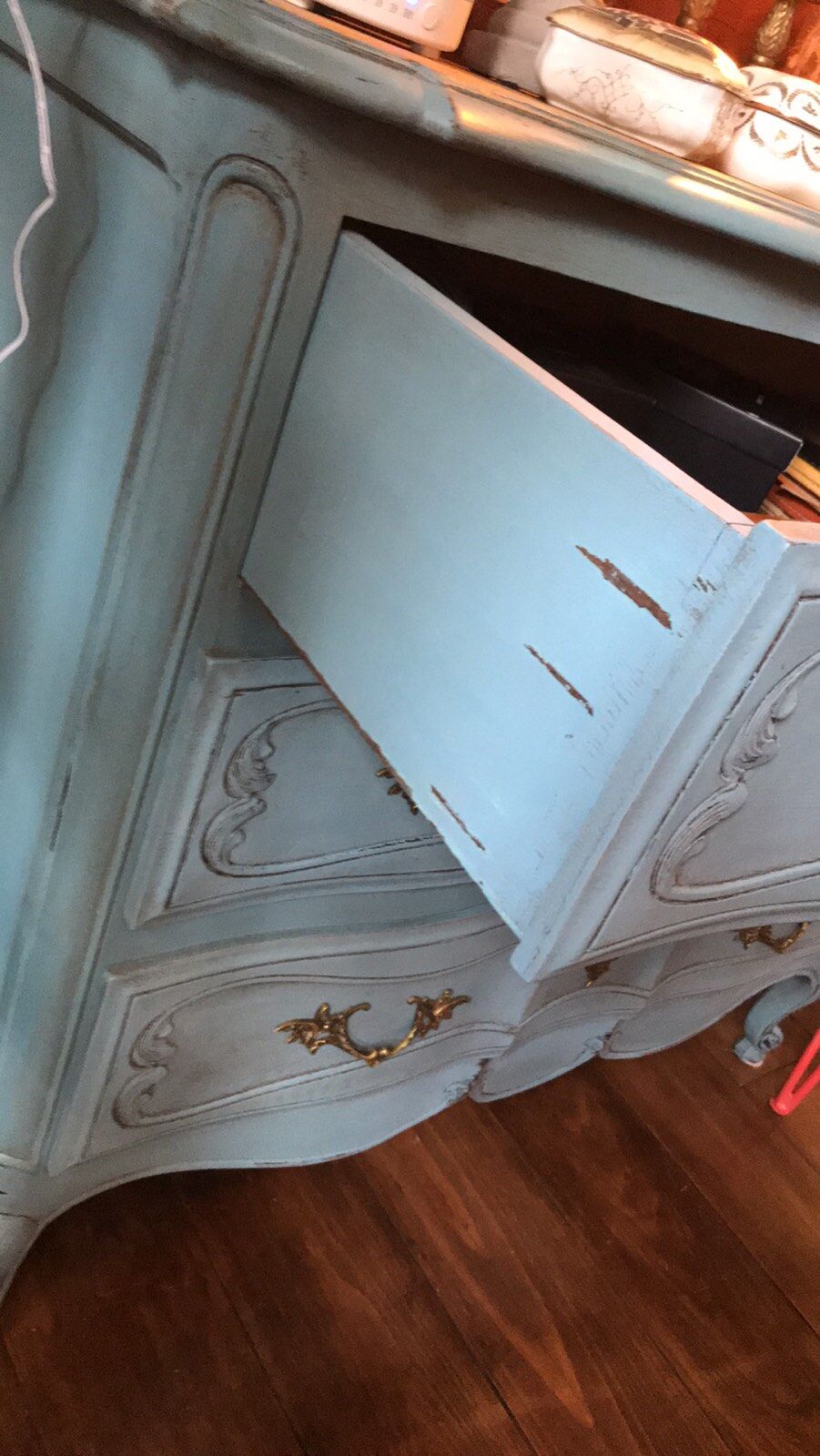Commode patine bleu vieilli