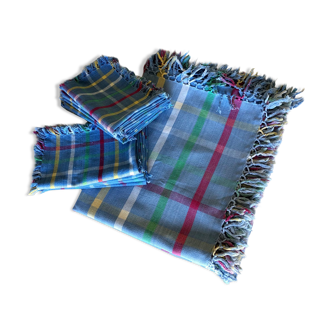 Vintage tablecloths & napkins