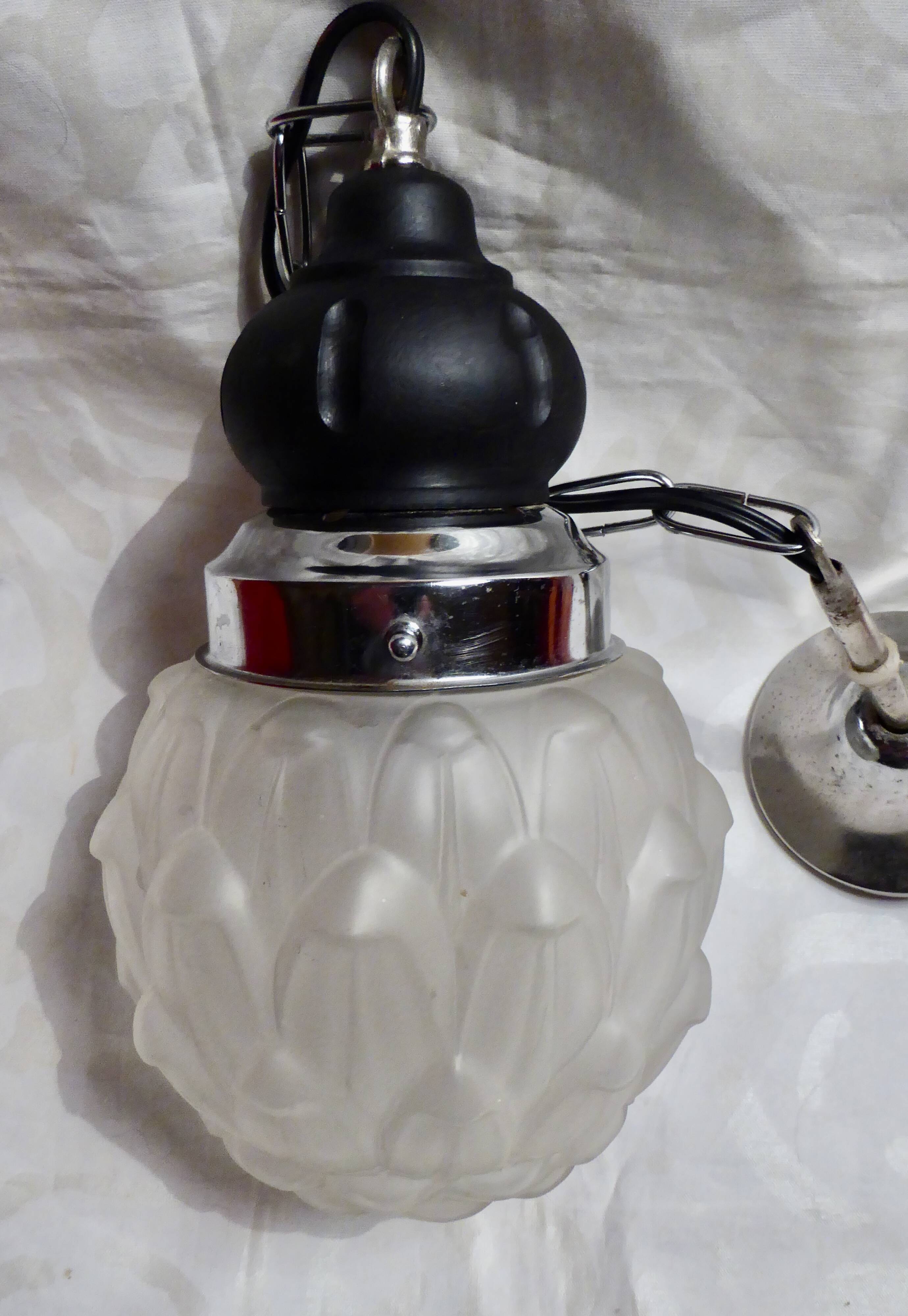 Suspension globe 1930