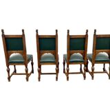 Ensemble de quatre chaises de salle à manger en chêne