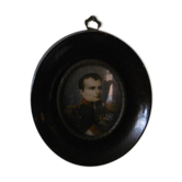 Napoleon 1st - frame medaillon painting on bone signee hil