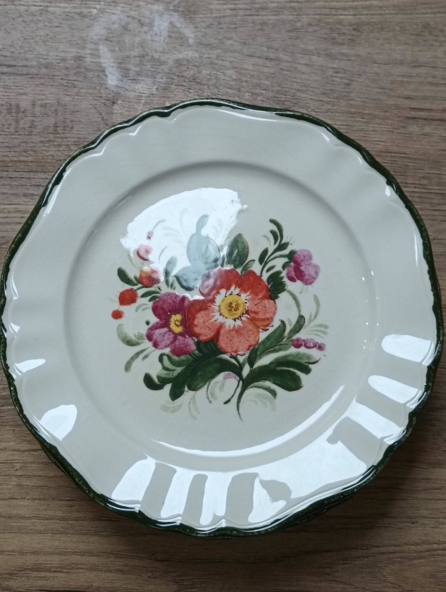 Vintage plate in Pagnossin earthenware, Treviso Italy – Floral decoration