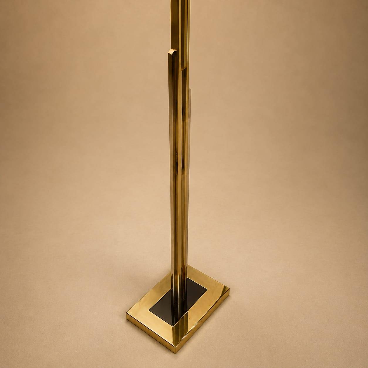 Large brass Hollywood Regency floor lamp, 1970s