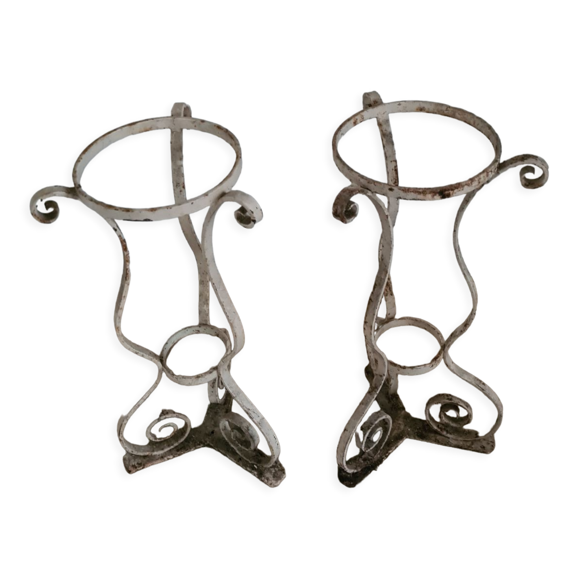 Pair of old pot holders in original cast iron / patina