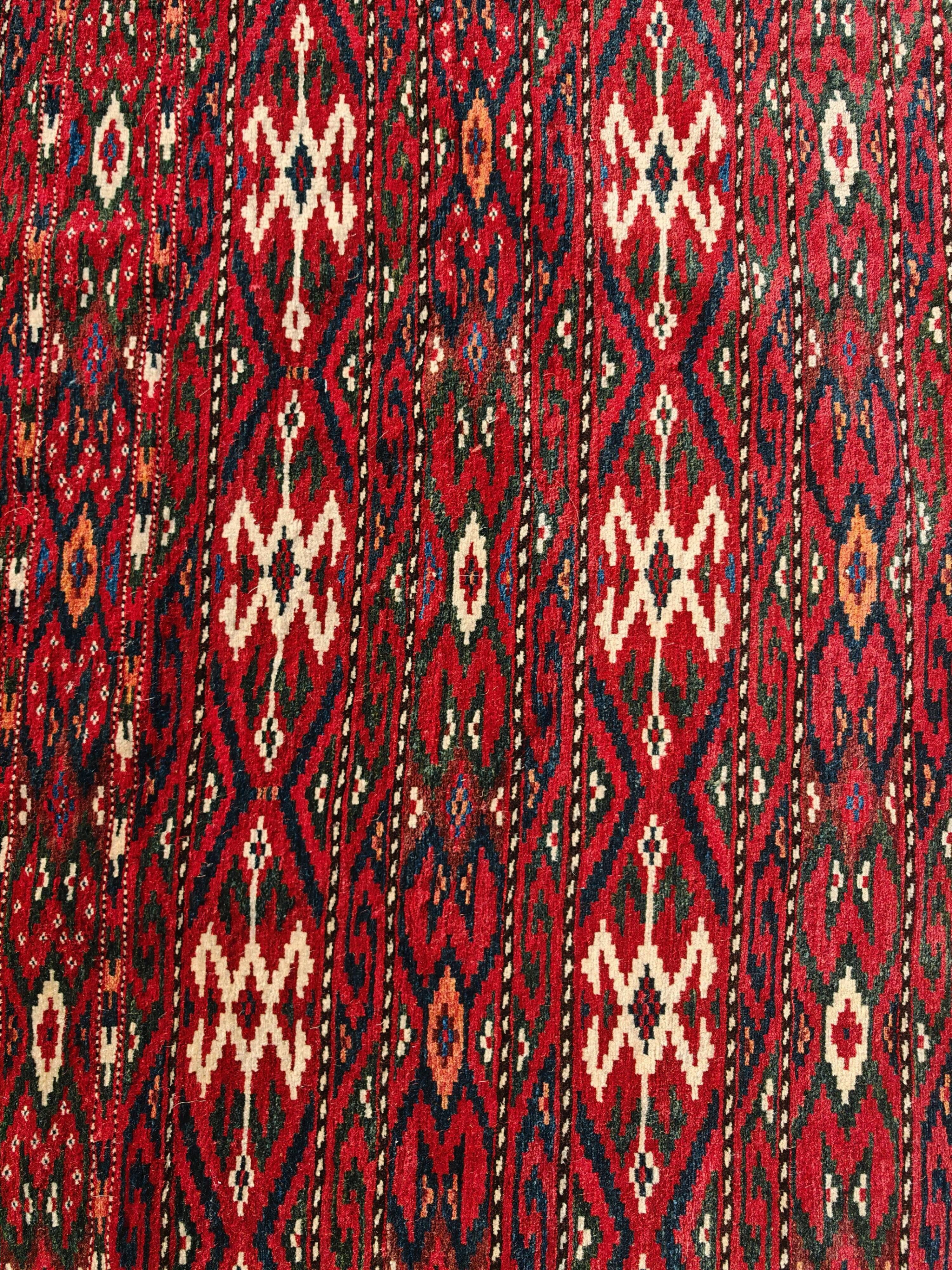 Antique Yomud Jaffarbai Turkmen rug, handwoven from the 1880s.