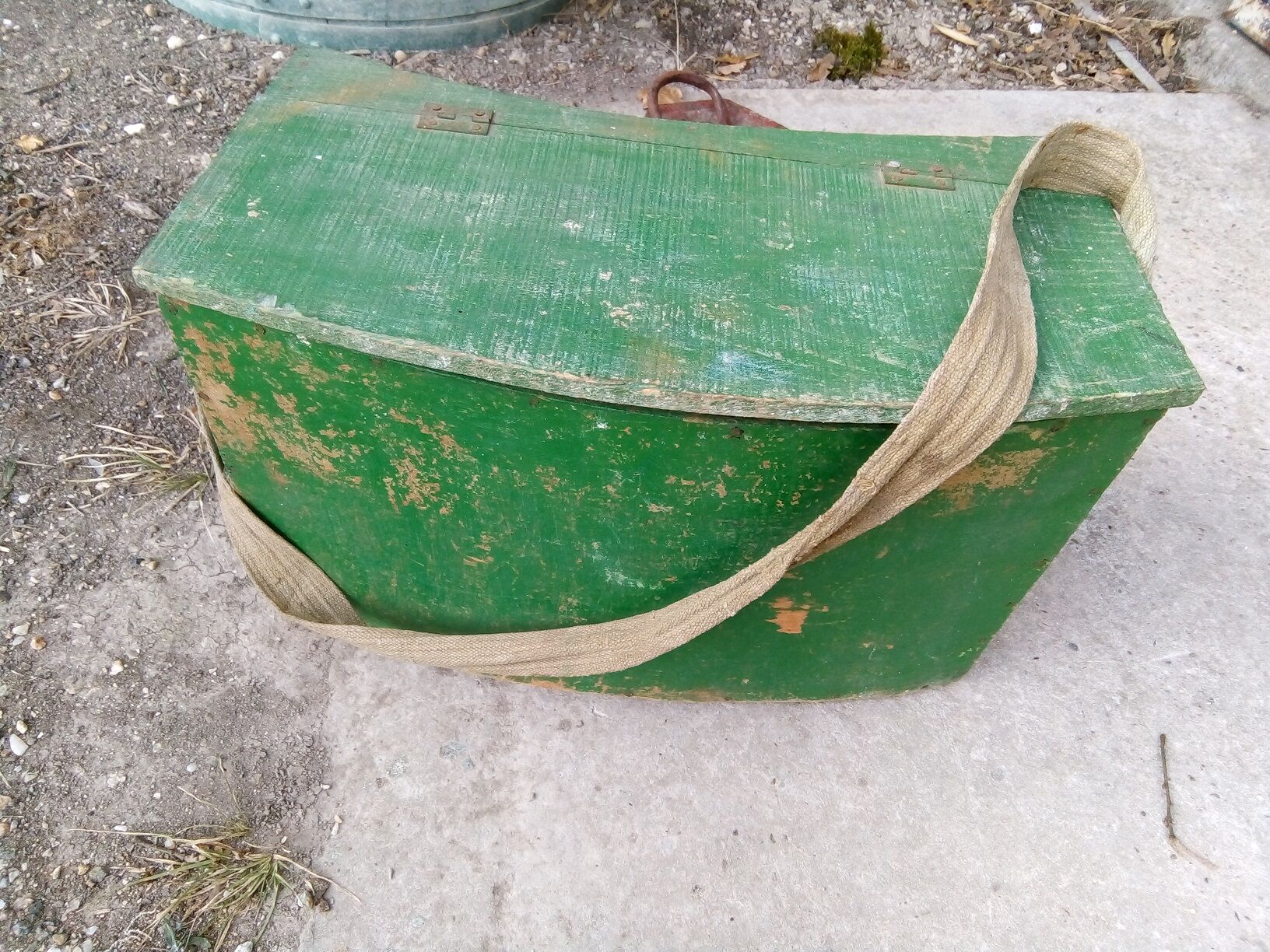 Fishing crate wax box