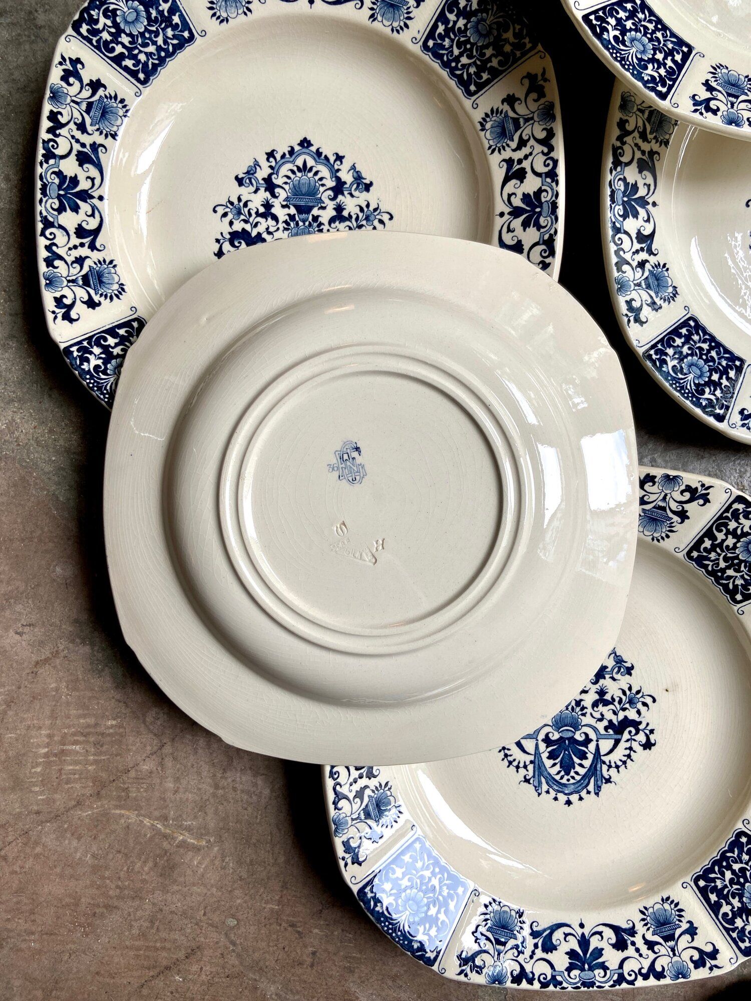 6 Gien hollow plates in iron earth, service "Blue Ibis" late nineteenth century