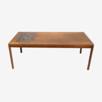 Table basse en teck avec carreaux de céramique brun de conception danoise des années 1960.