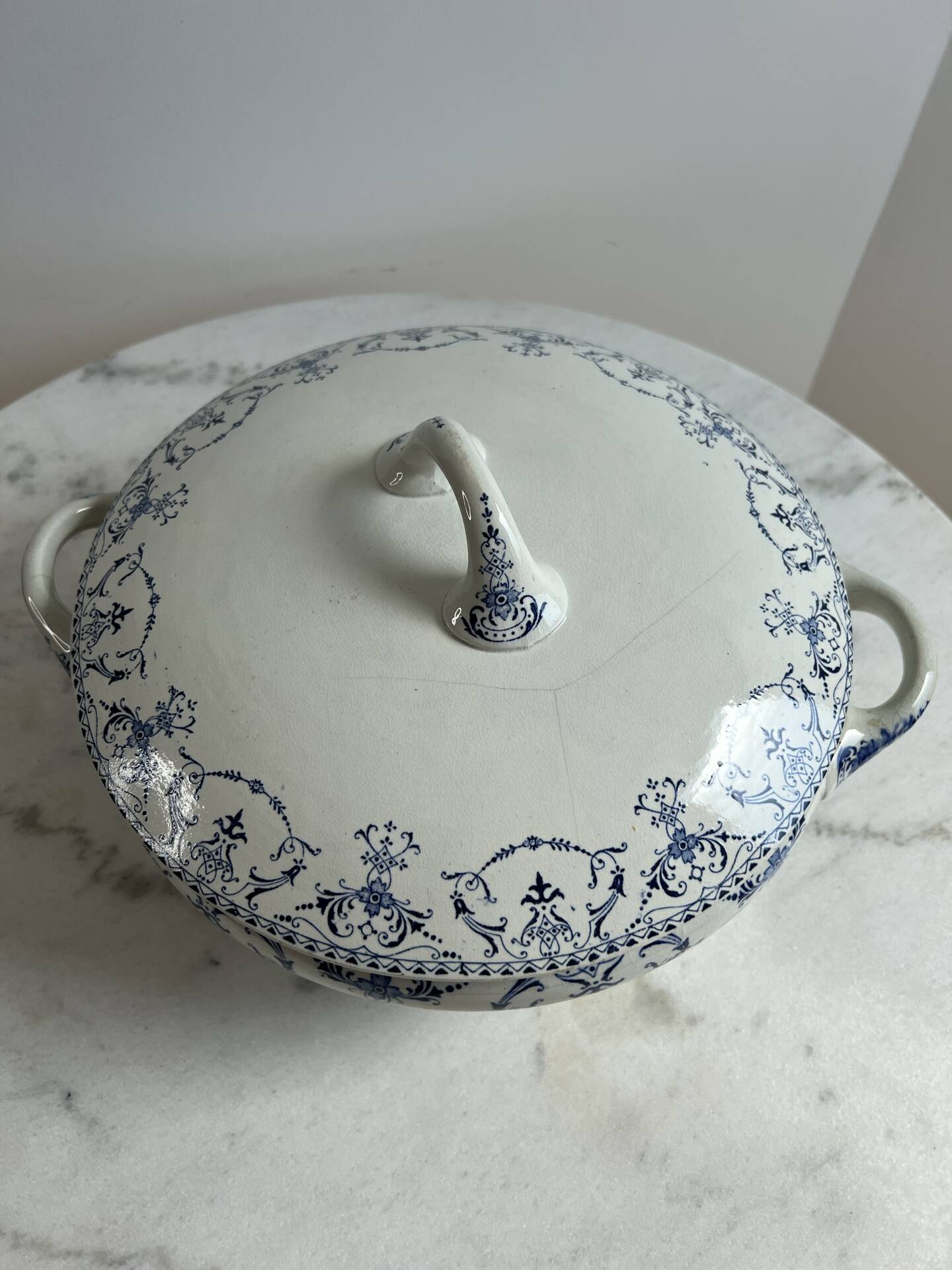 Antique soup tureen Lunéville KG Collection Moustiers, Ironstone