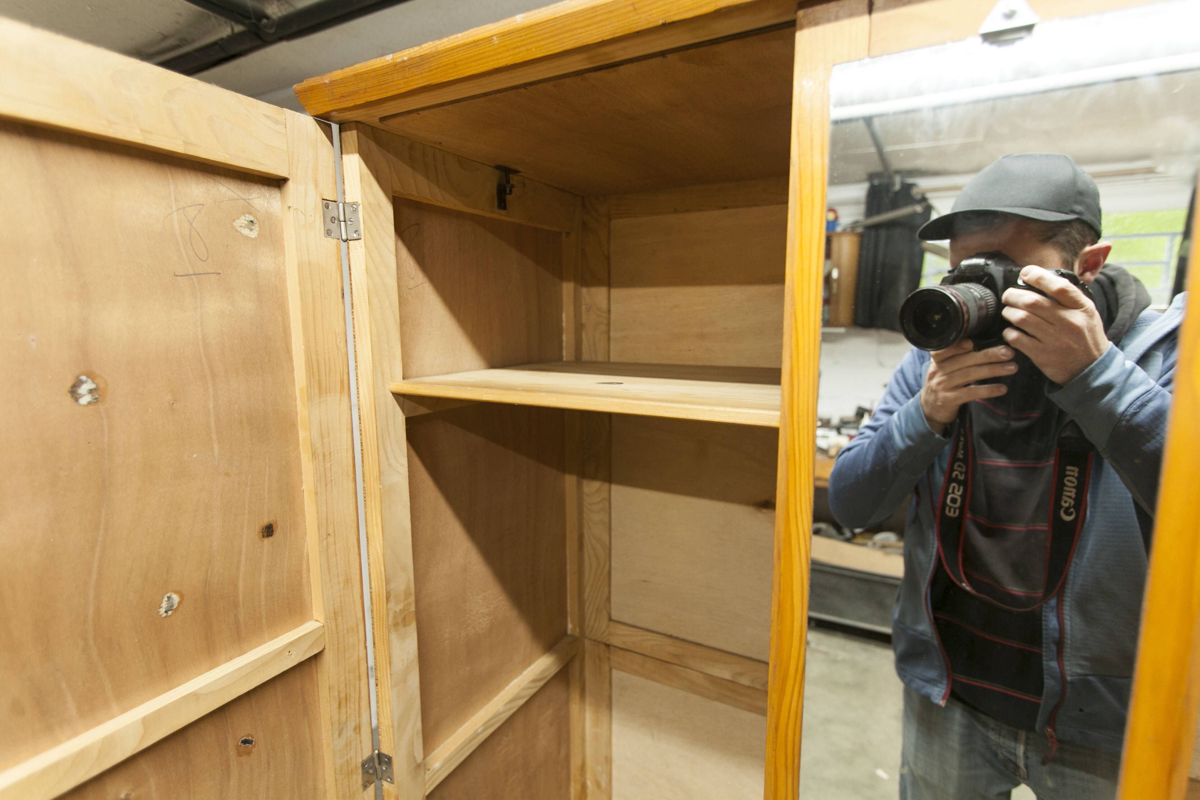 1950s Parisian wardrobe with mirror, 135 x 19 cm