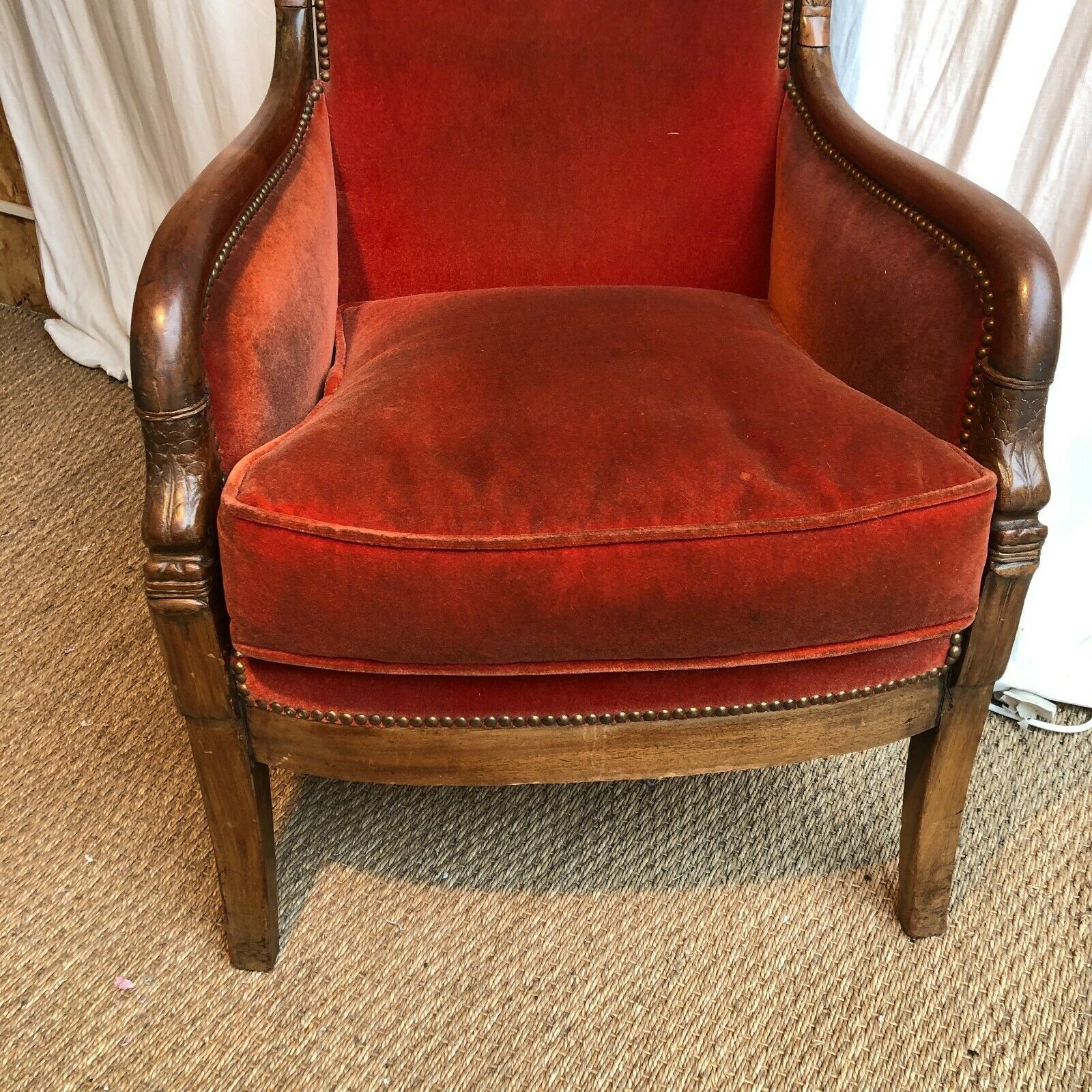 Armchair Shepherdess with walnut dolphins