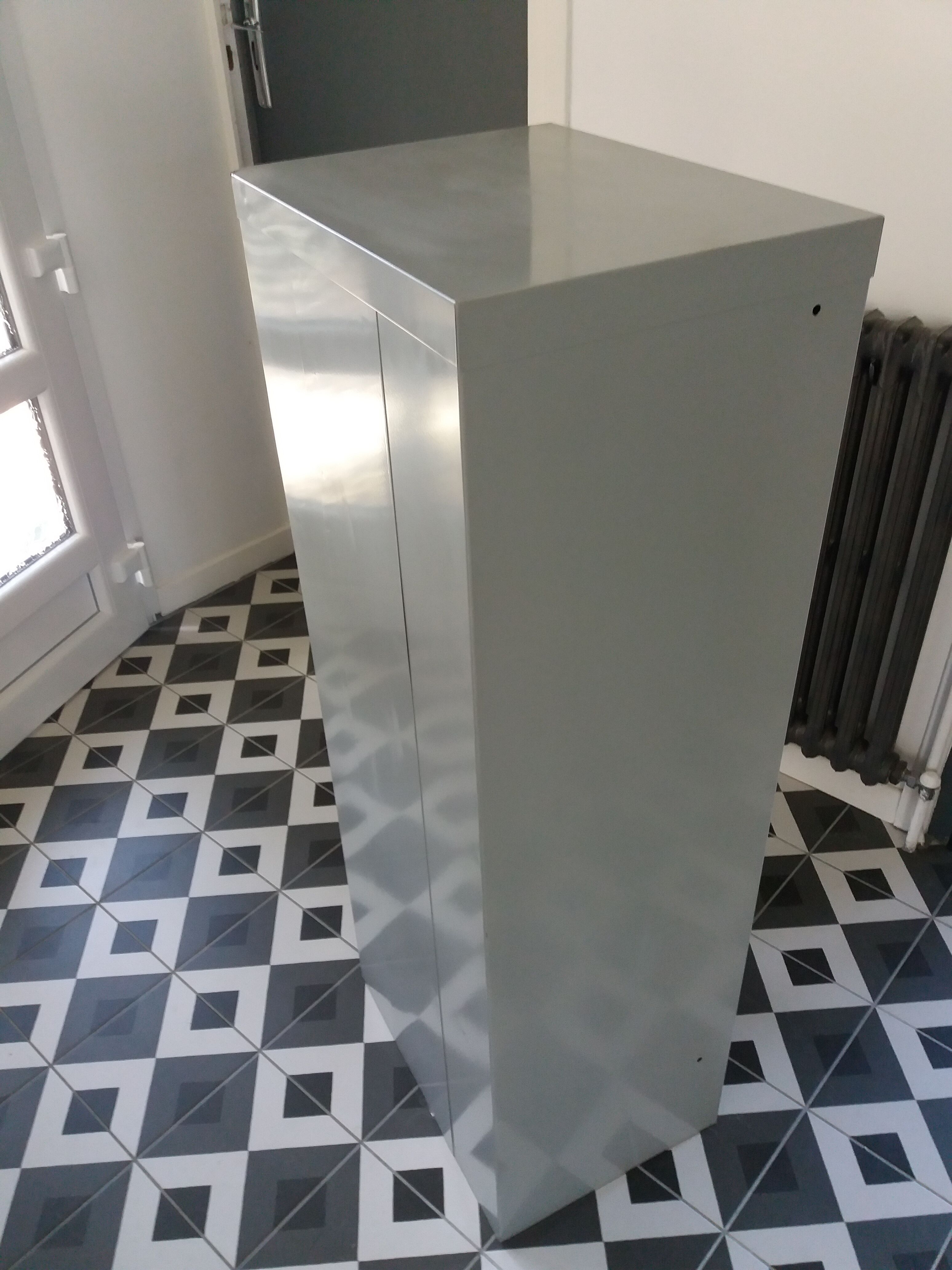 Industrial furniture with valves