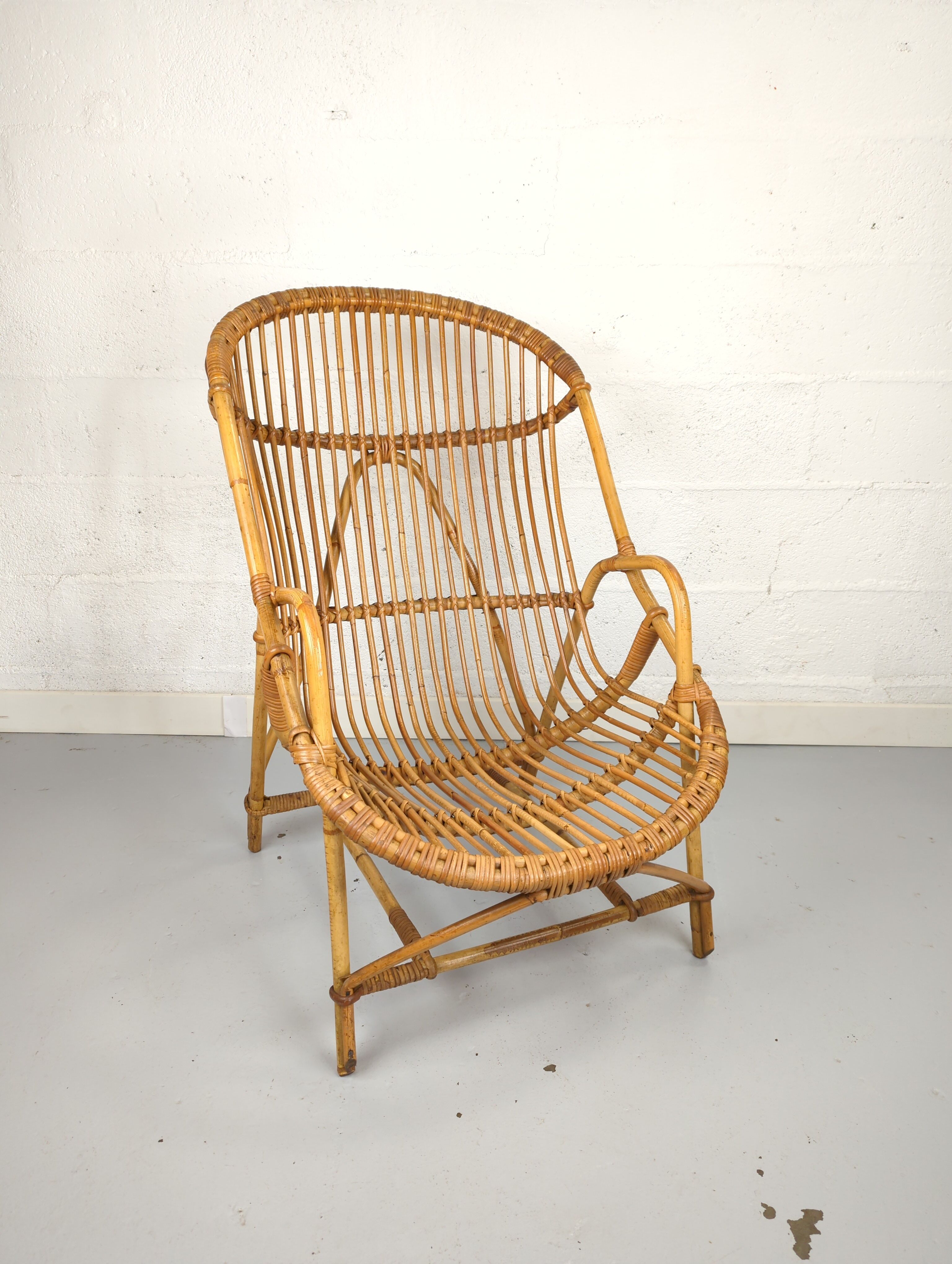 Fauteuil corbeille en rotin vintage