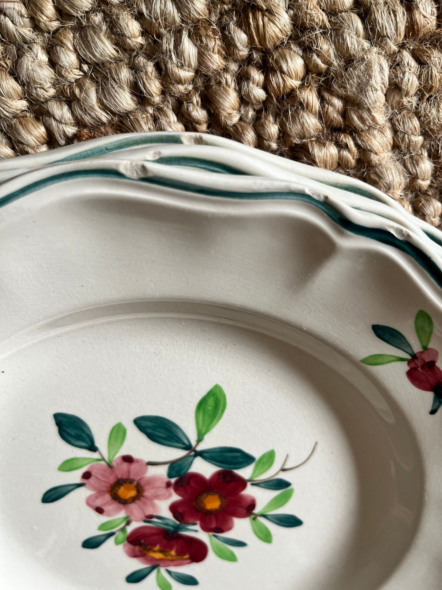8 assiettes plates 