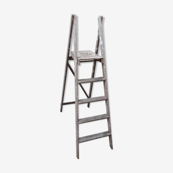 Ancient painter's stepladder