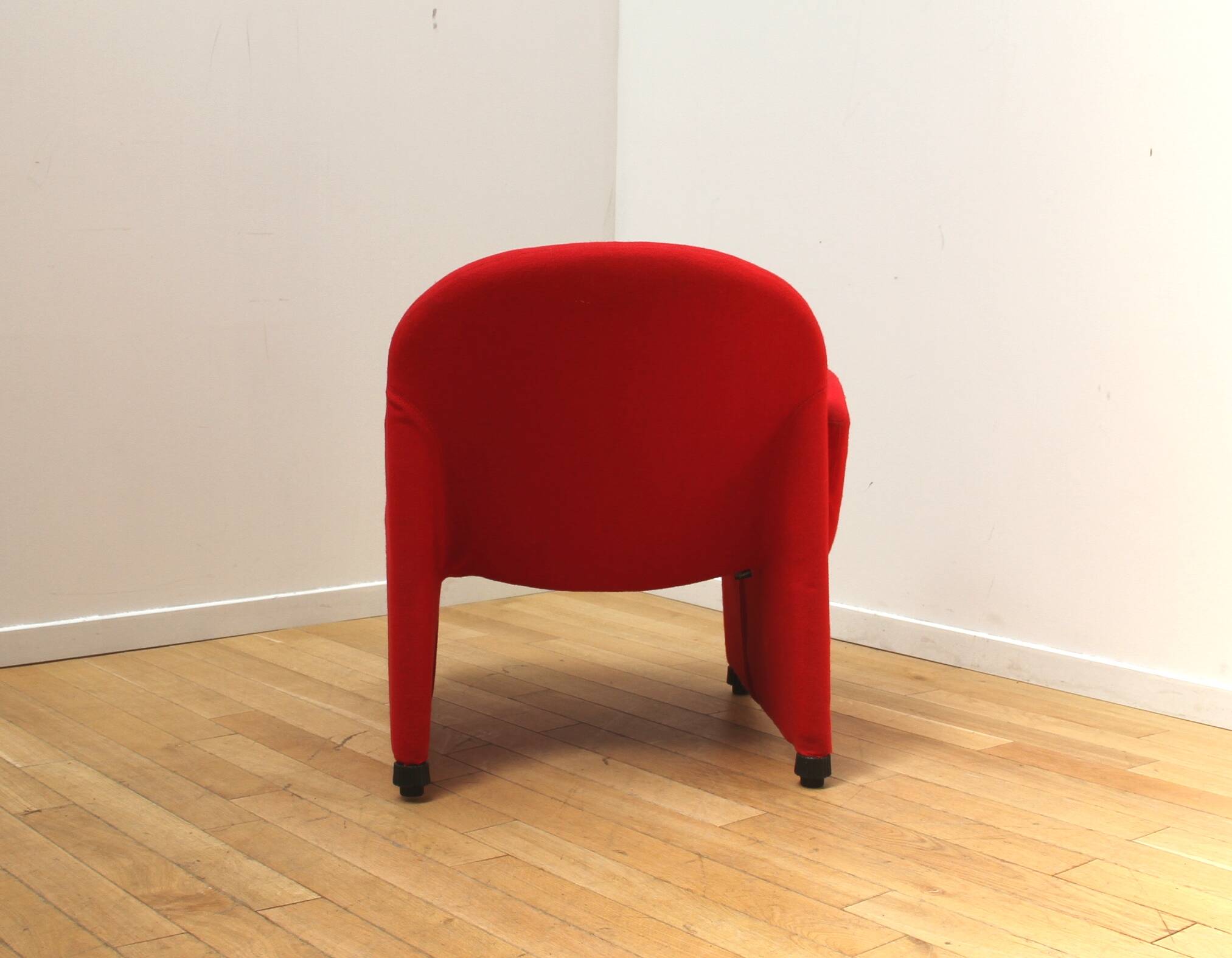 Pair of Confidenta armchairs, Sitland