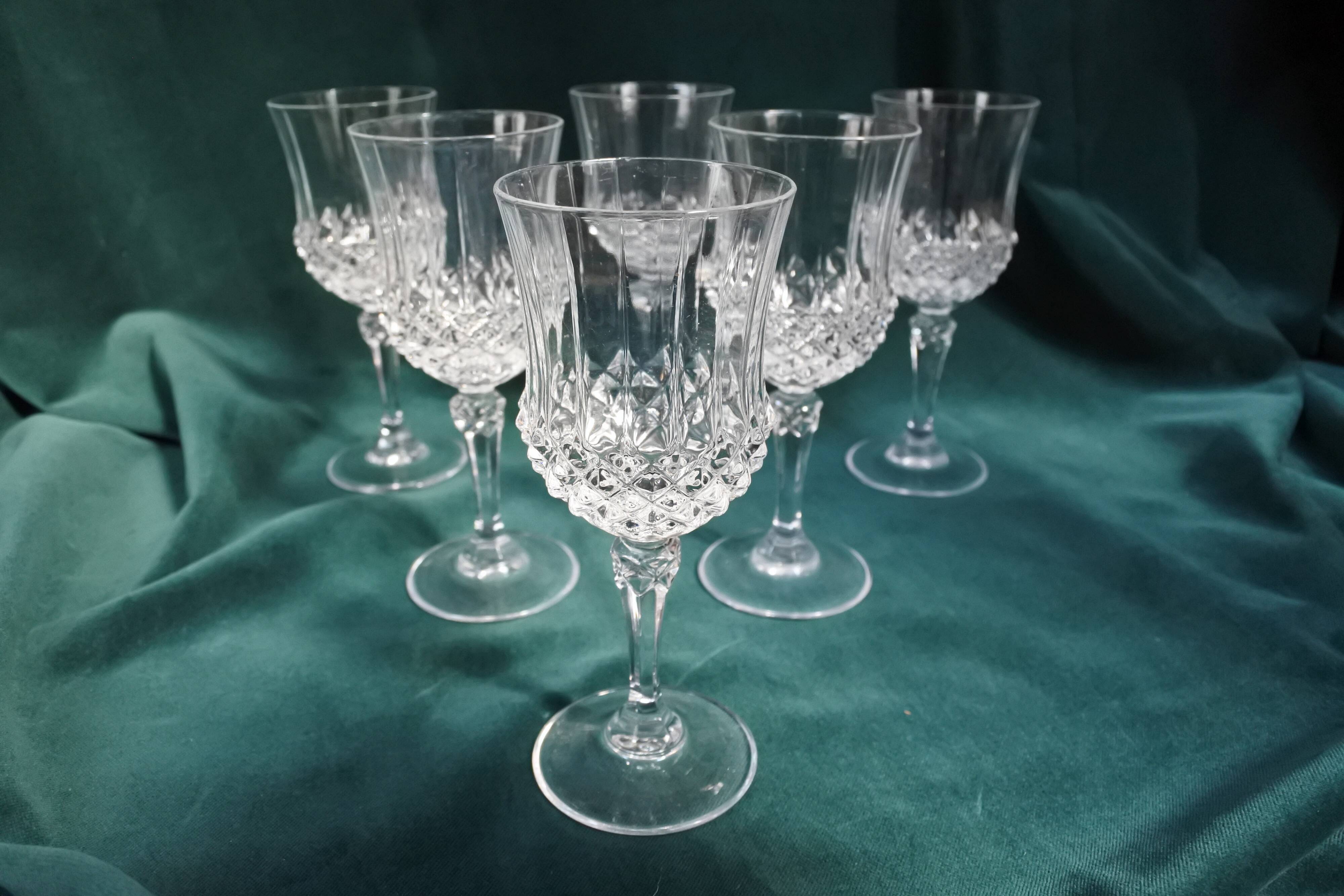 Crystal wine glass