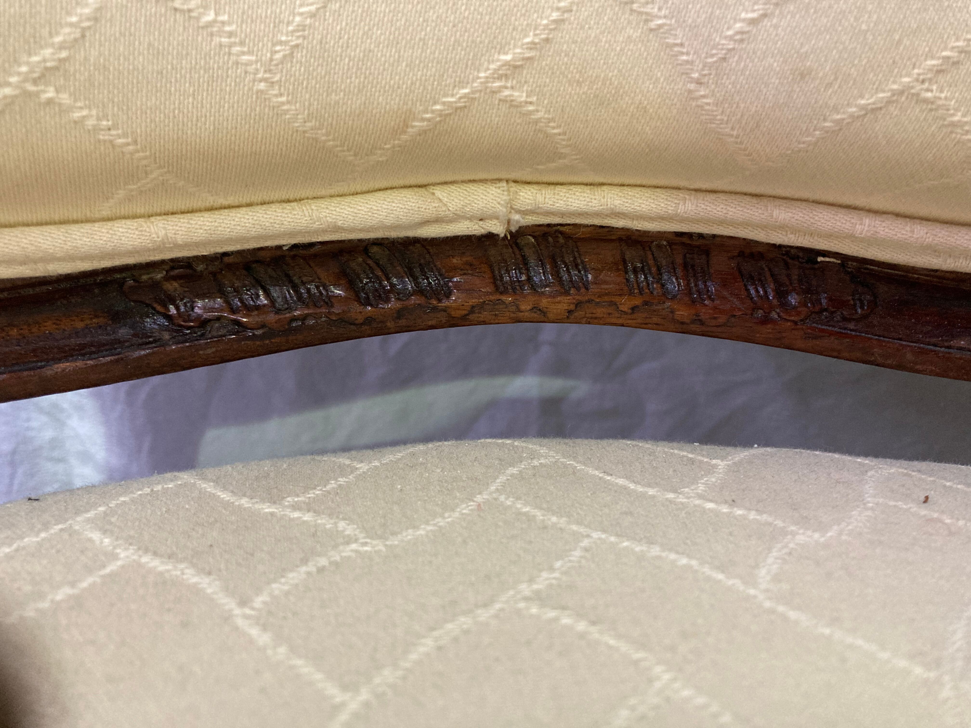 Pair of armchairs style Louis XV beige