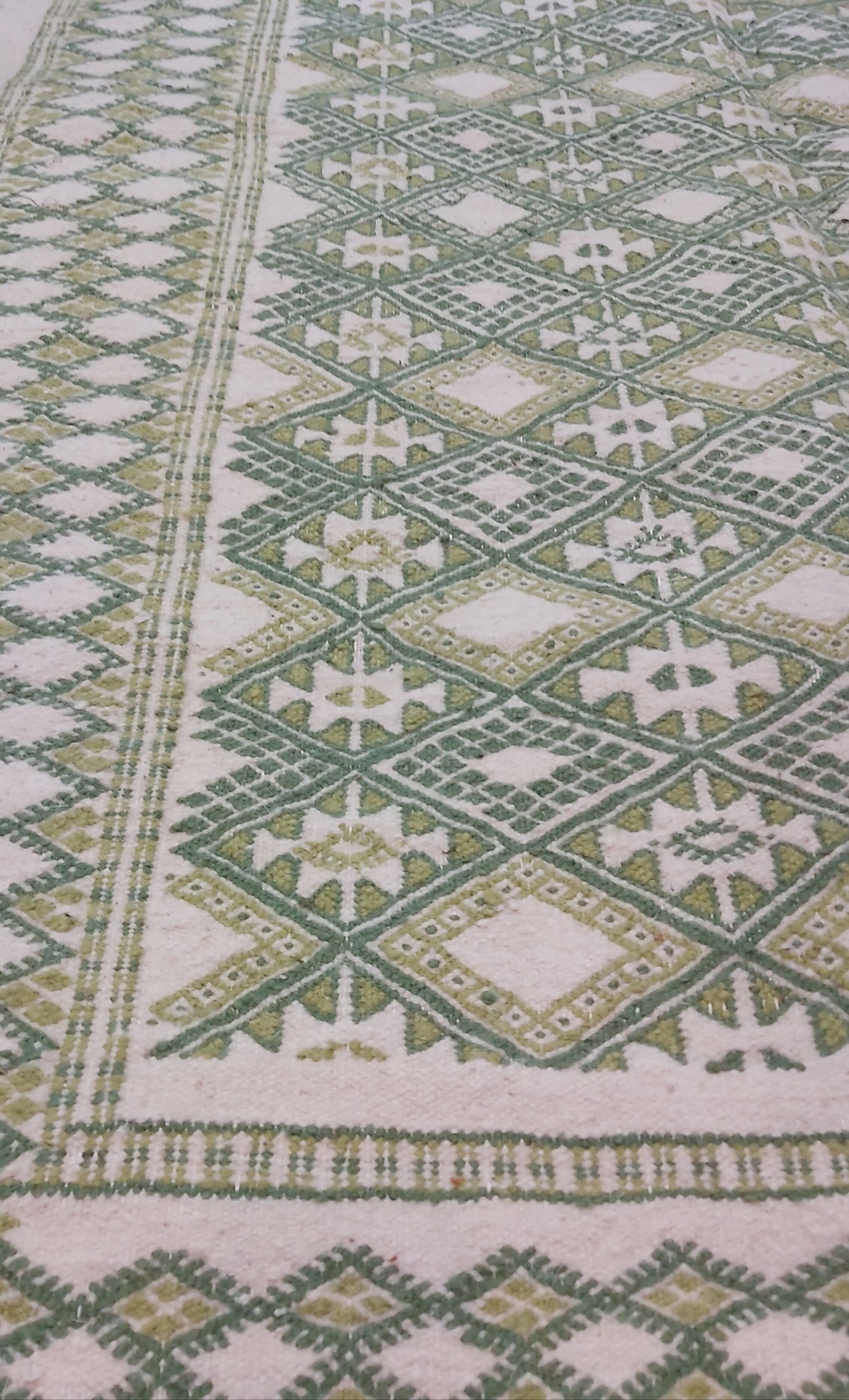 Handmade green and white margoum carpet 180x125cm