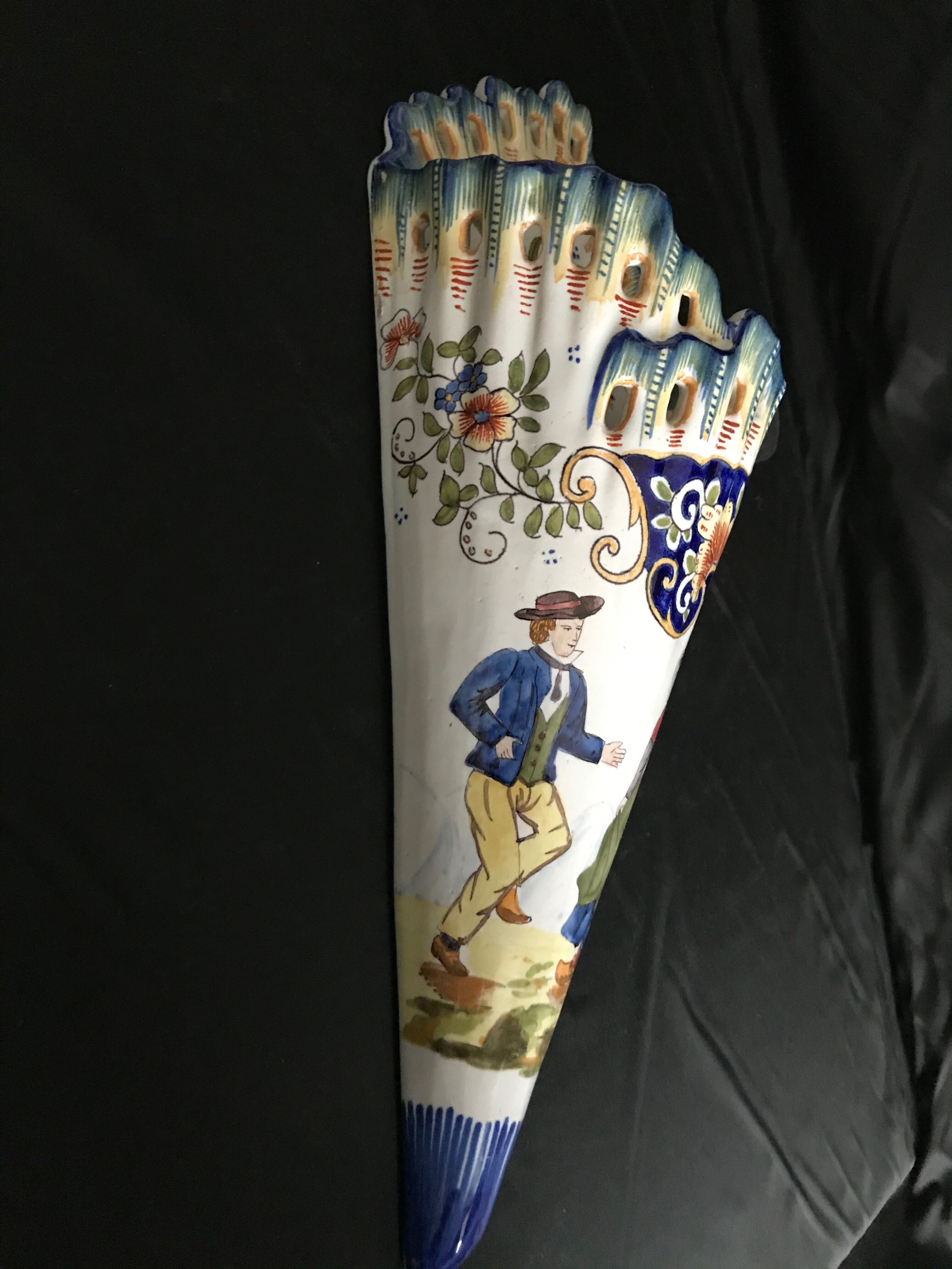 Desvres décor Rouen vase suspended