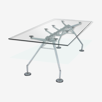 Table Tecno by designer Norman Foster in 1986
