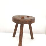Atypical tripod stool