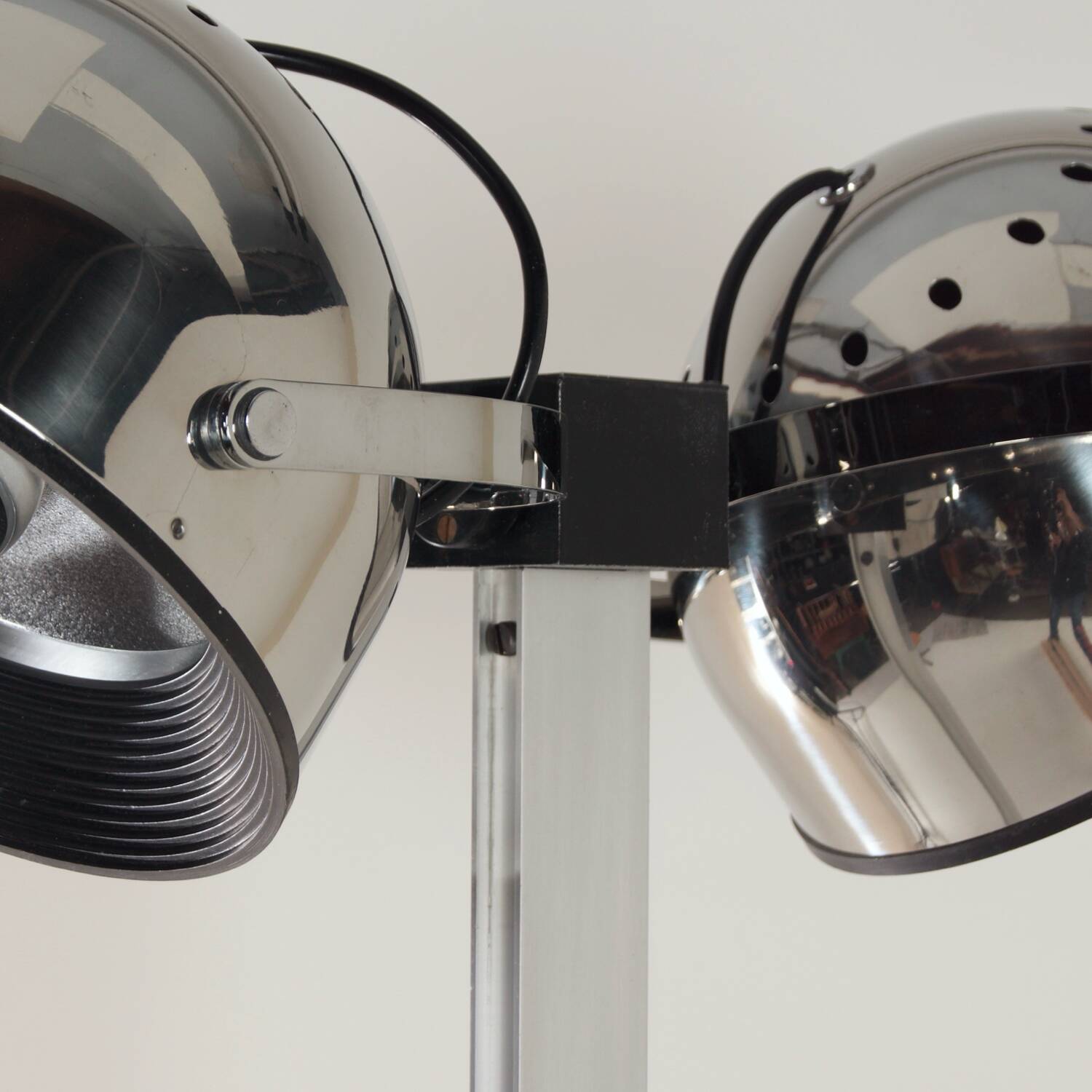 SISTEMA TREPIU FLOOR LAMP BY GAE AULENTI & LIVIO CASTIGLIONI FOR STILNOVO ITALY, 1970S – BRANDED