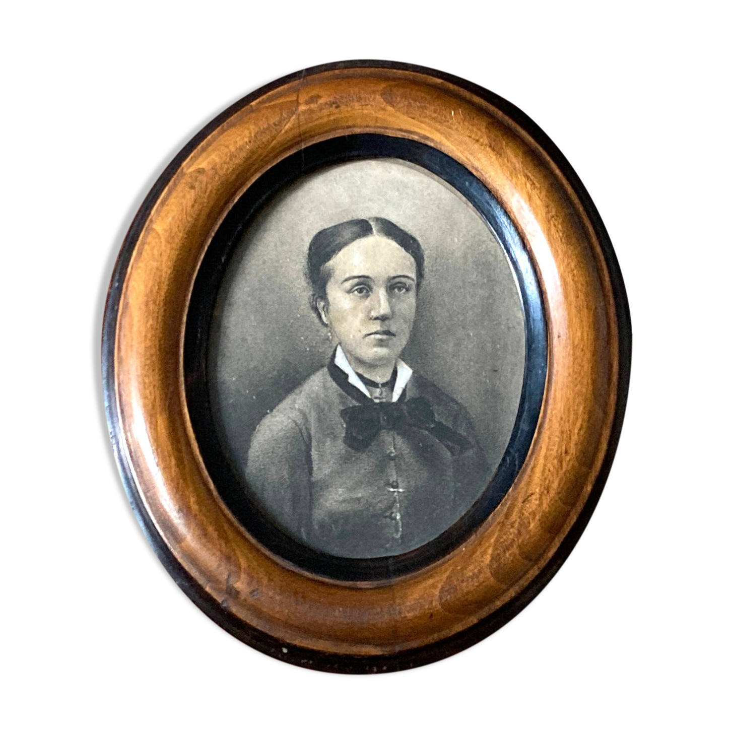 Portrait of a woman - old - in a nineteenth oval frame