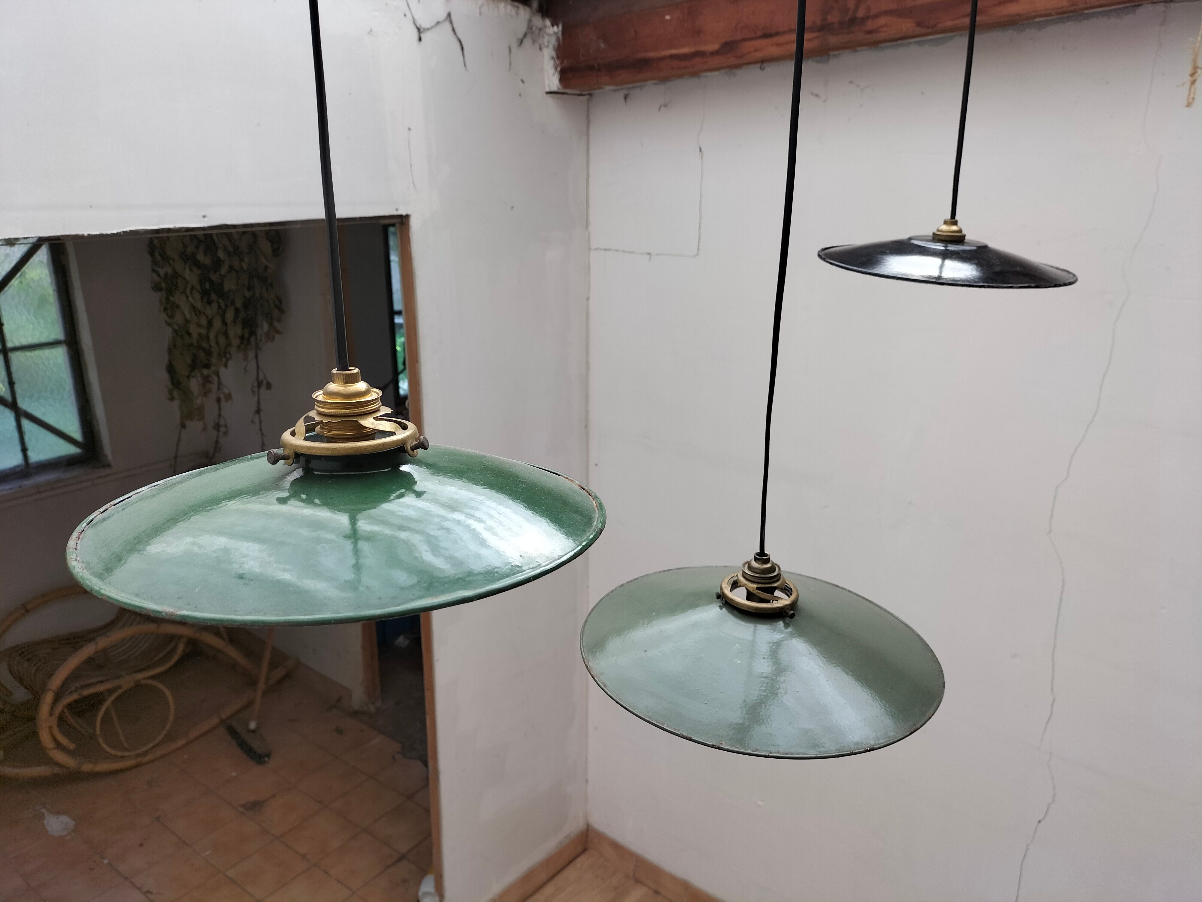 Series of 3 industrial suspensions