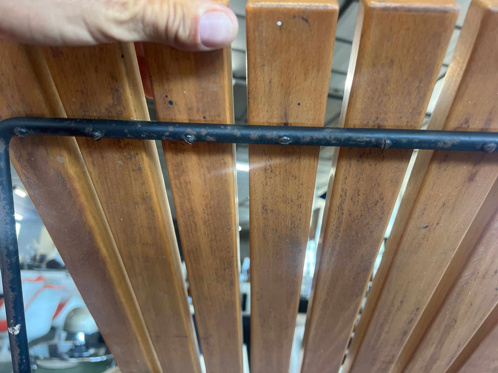"Bertoia" bench Knoll