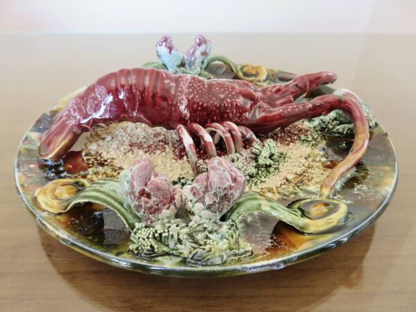 Assiette murale en barbotine, Caldas da Rainha, Palissy, années 30, vintage
